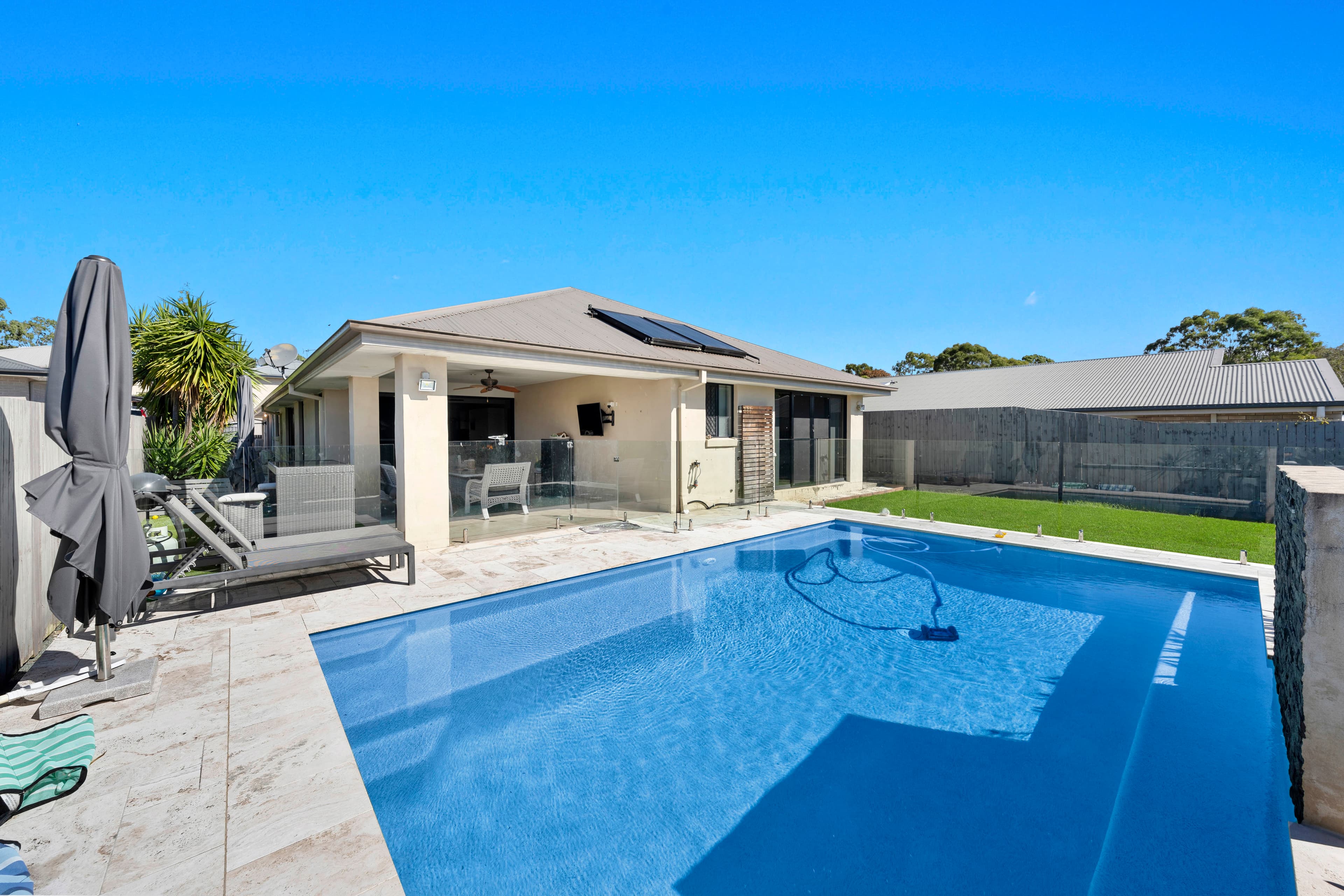 5 Pinevale Court, Victoria Point, Victoria Point - Thumbnail 2
