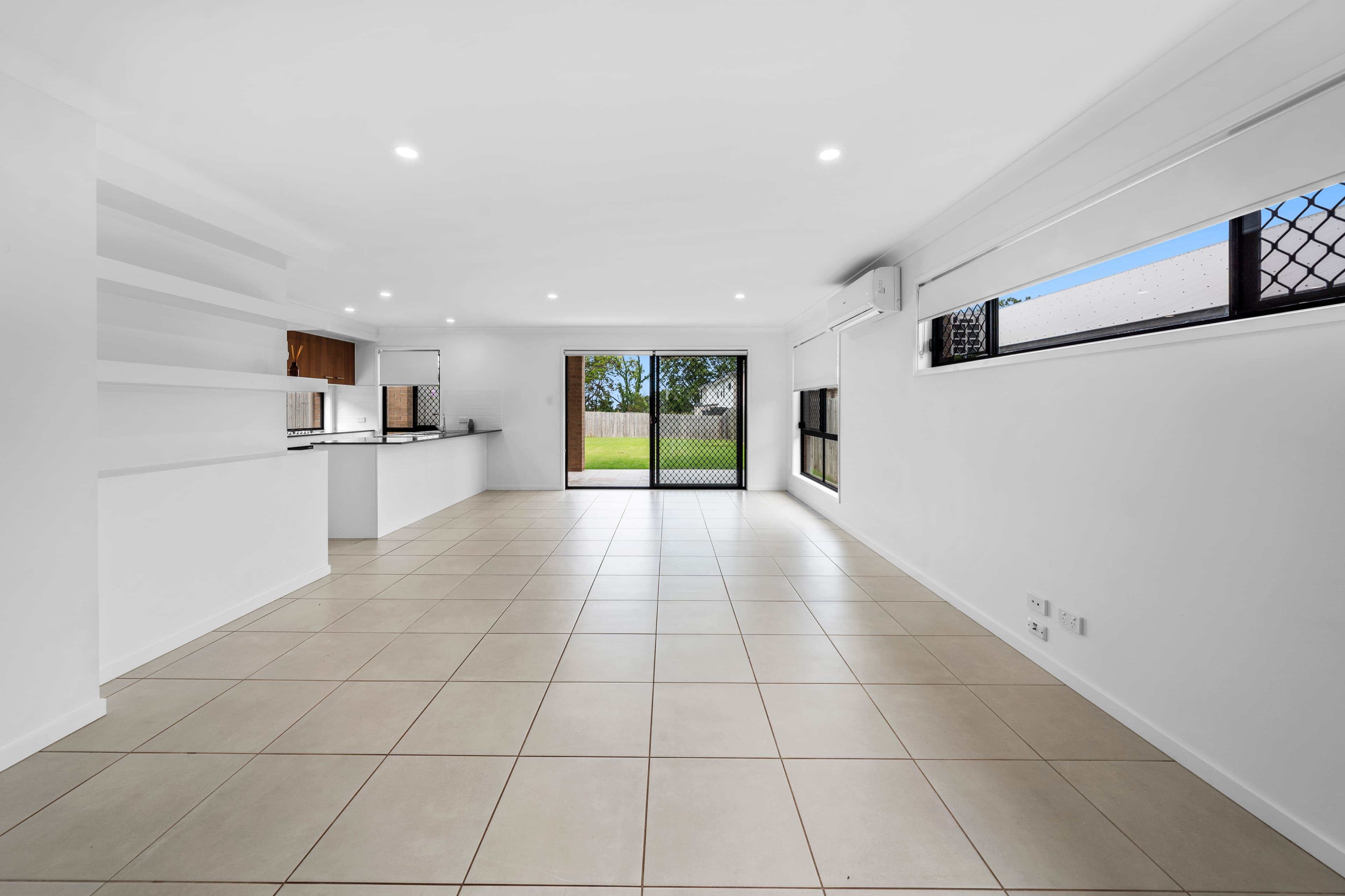 122 Broadwater Terrace, Redland Bay, Redland Bay - Thumbnail 4