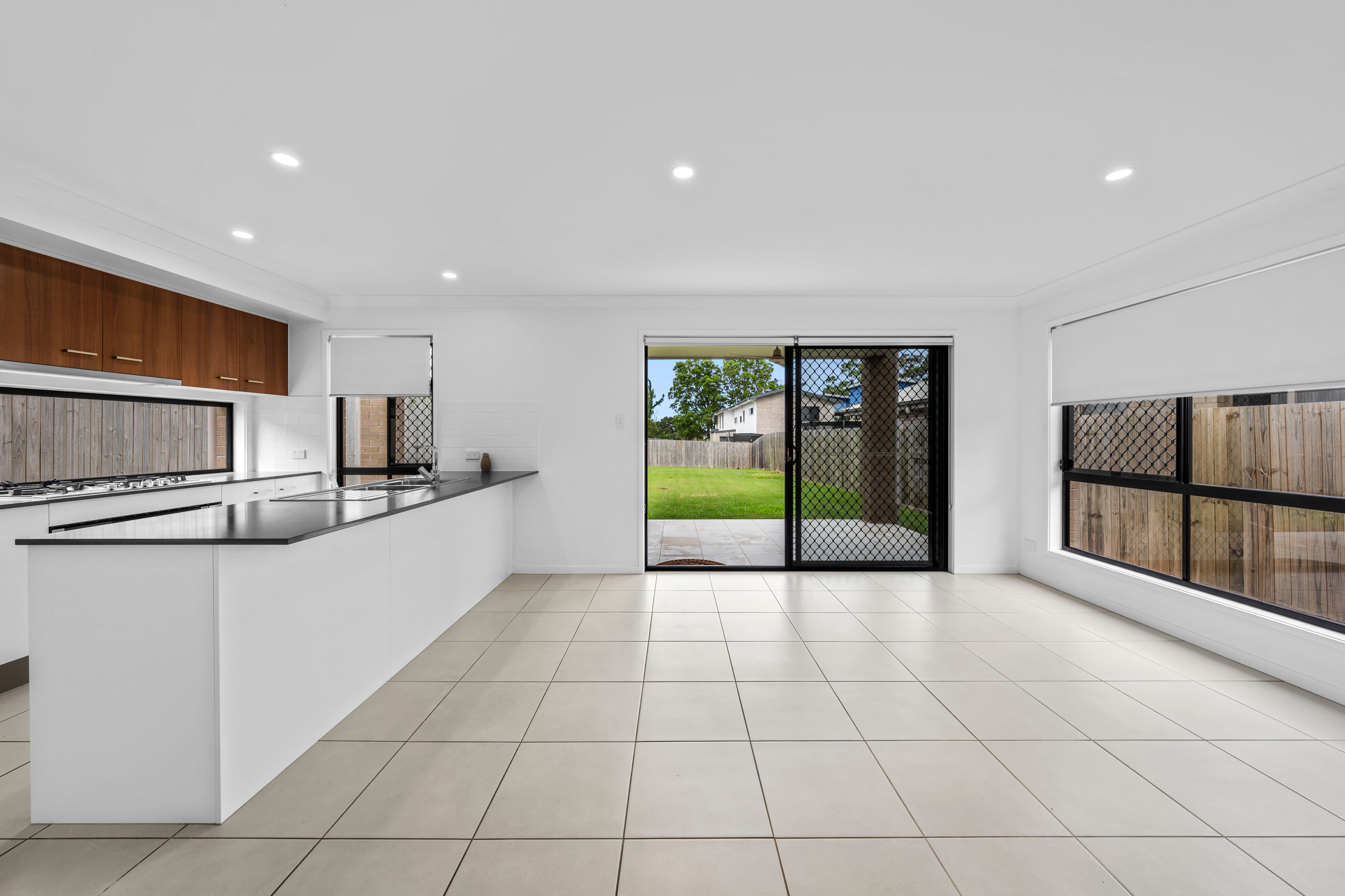 122 Broadwater Terrace, Redland Bay, Redland Bay - Thumbnail 5
