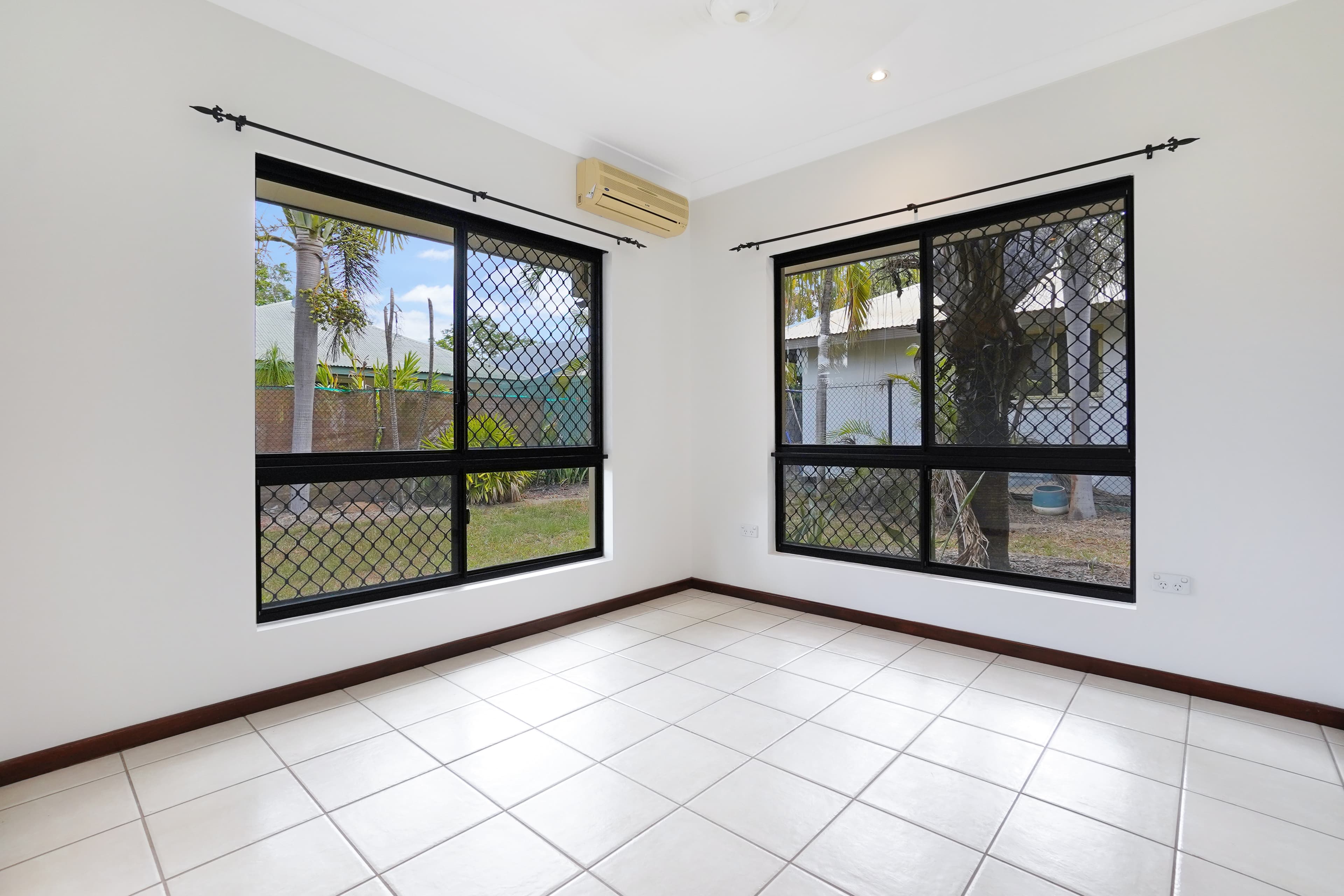 17 Wilton Court, Gunn, Gunn - Thumbnail 5