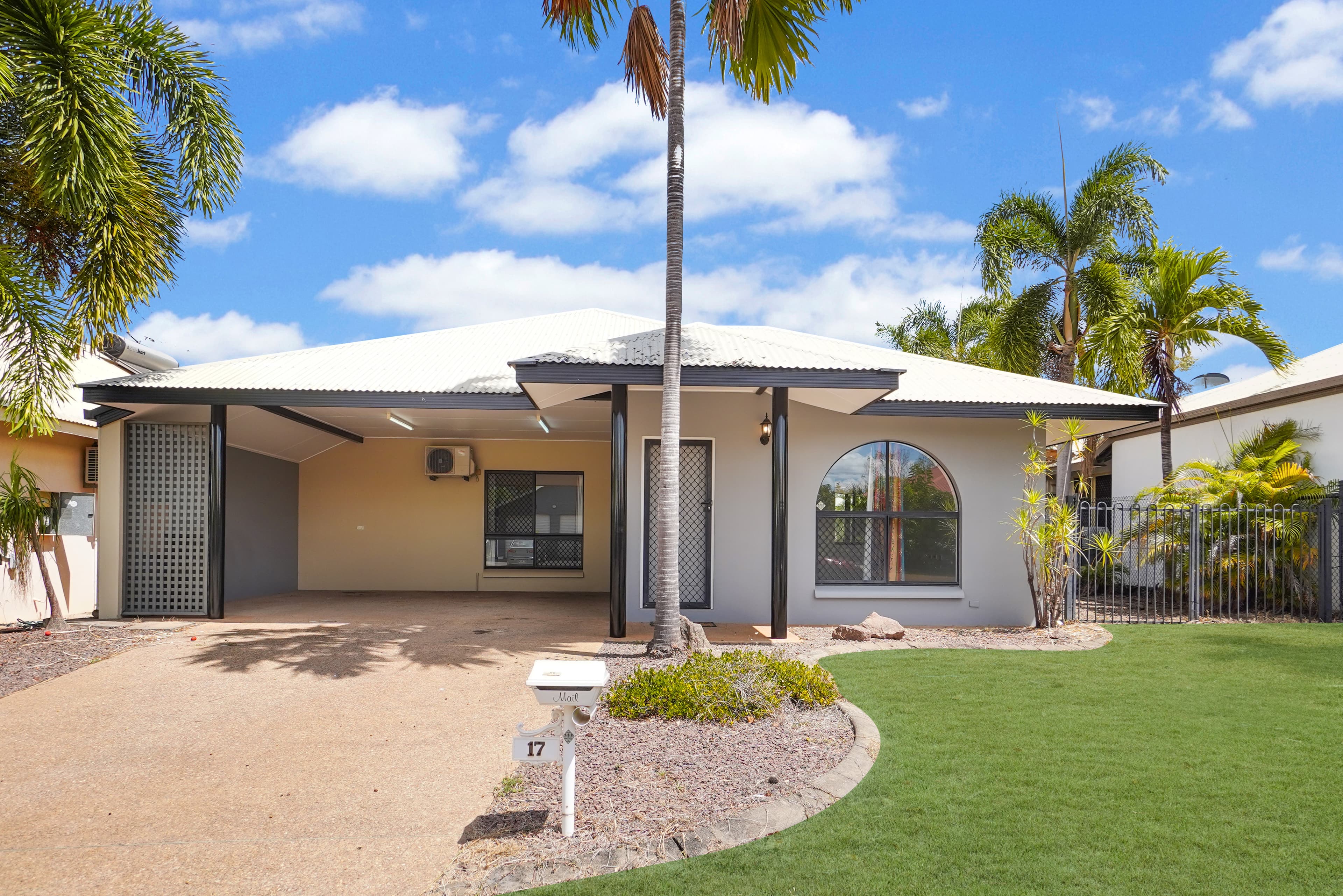 17 Wilton Court, Gunn, Gunn - Image 1