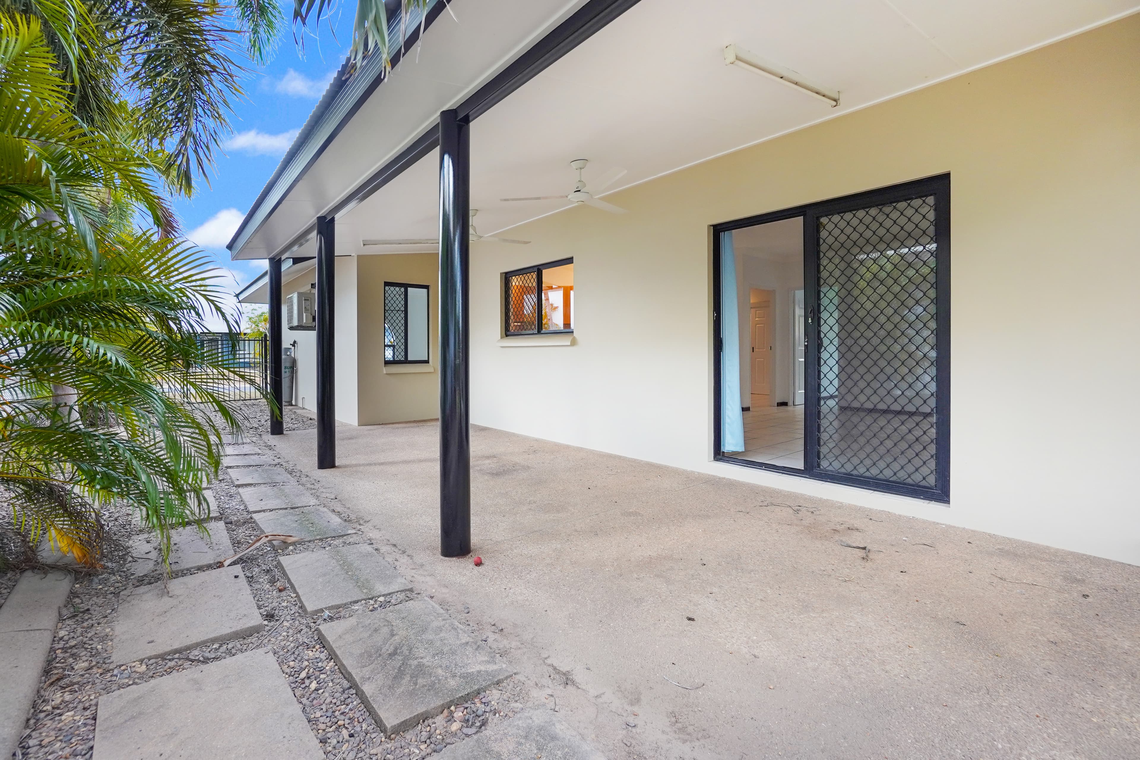 17 Wilton Court, Gunn, Gunn - Thumbnail 6