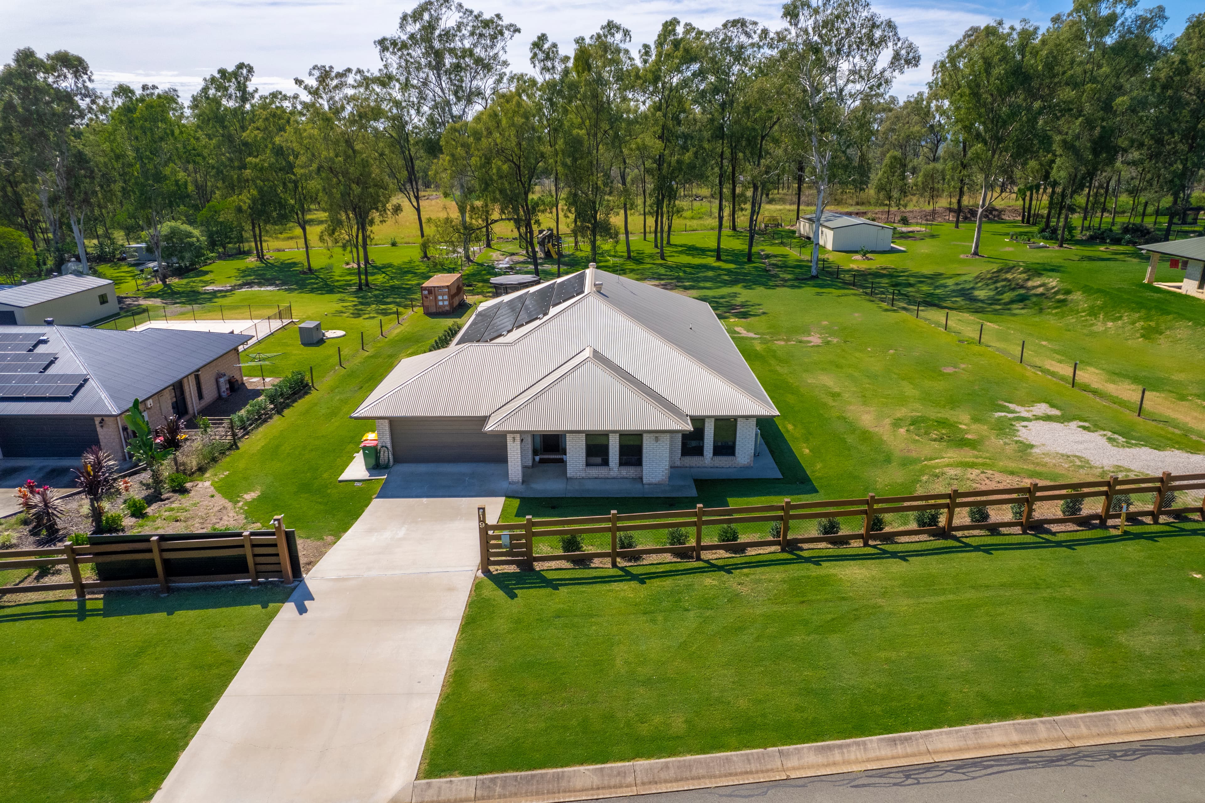 19 McHale Way, Willowbank, Willowbank - Image 1