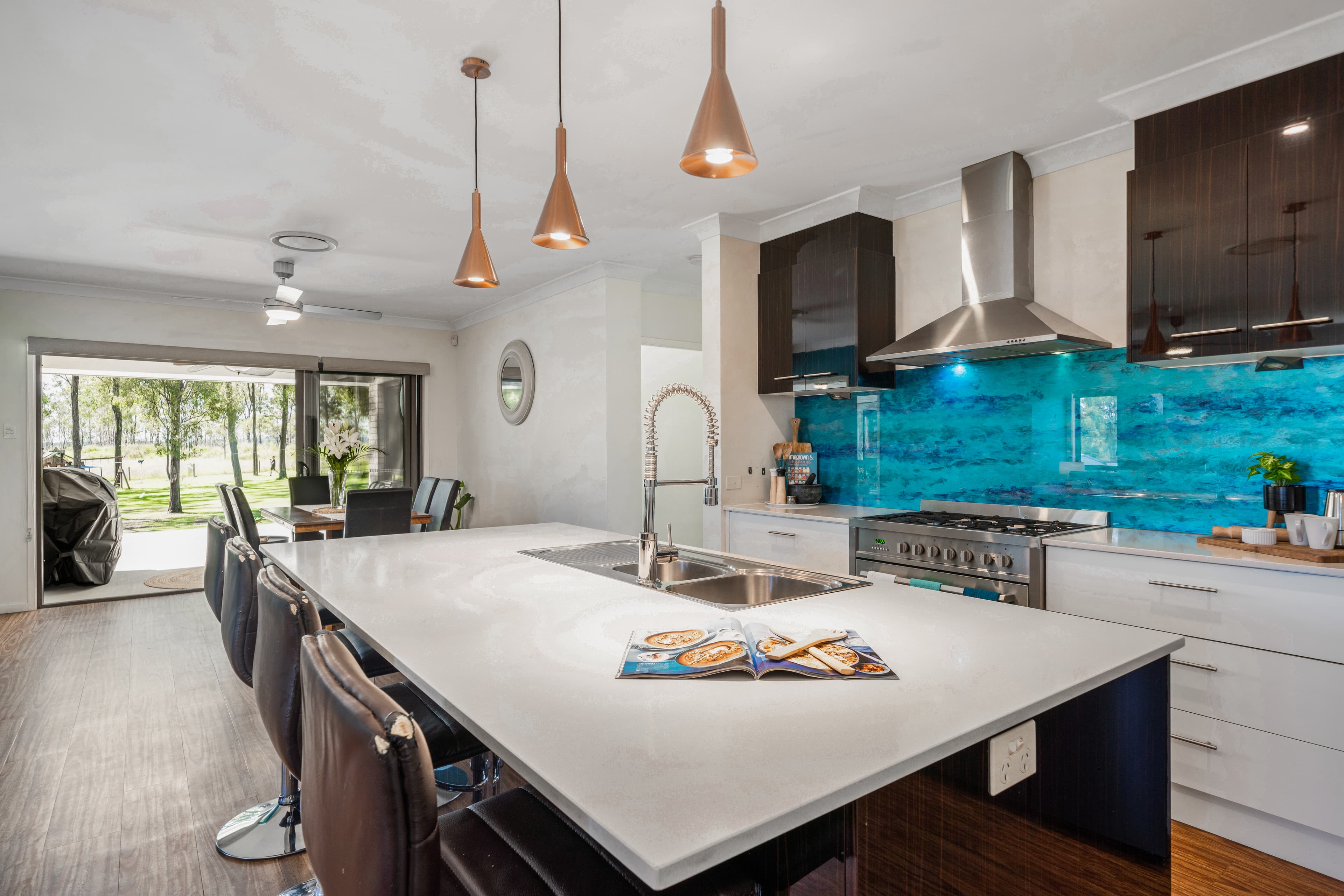 19 McHale Way, Willowbank, Willowbank - Thumbnail 2