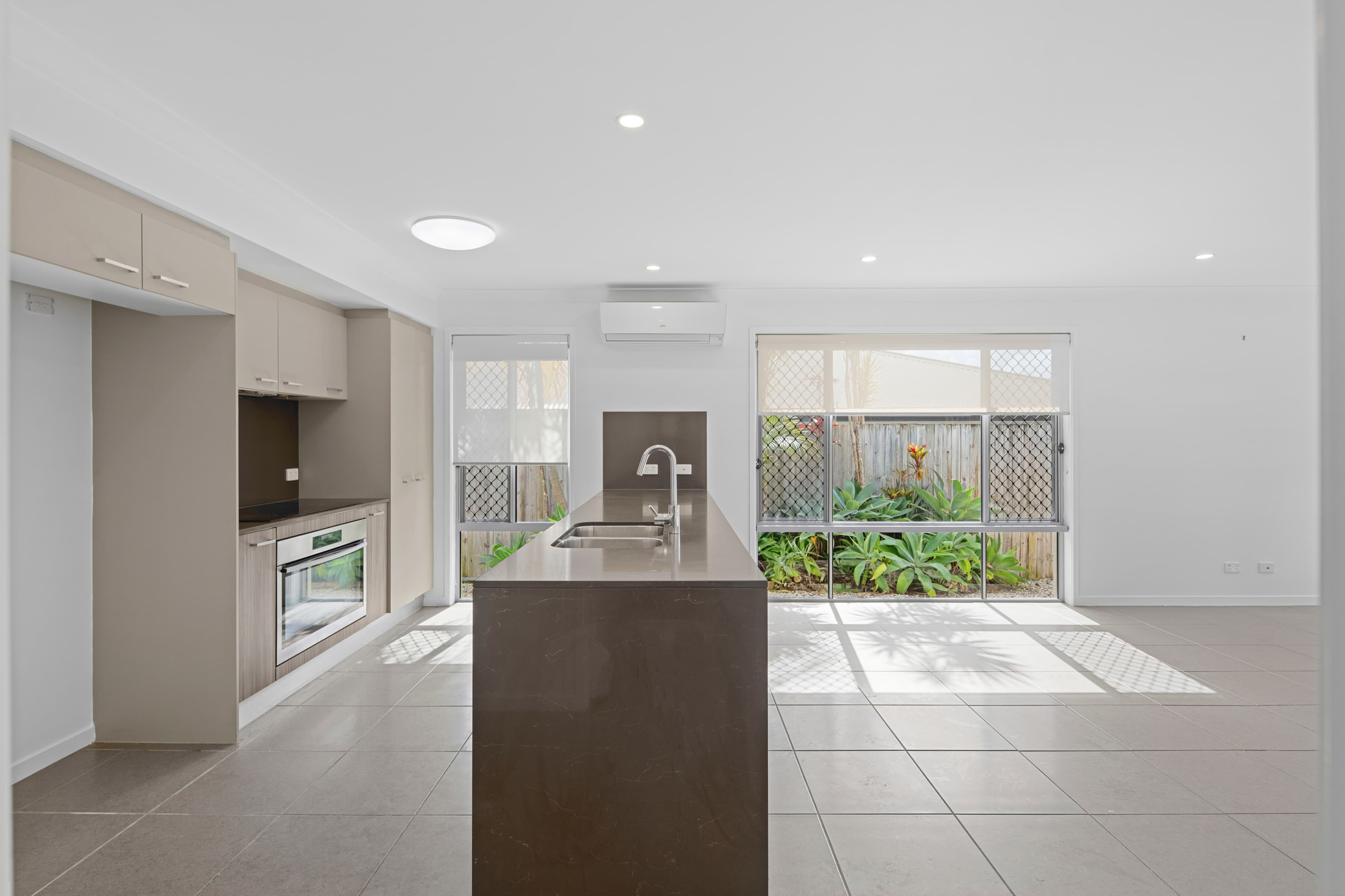 3 Rowe Crescent, Thornlands, Thornlands - Thumbnail 2