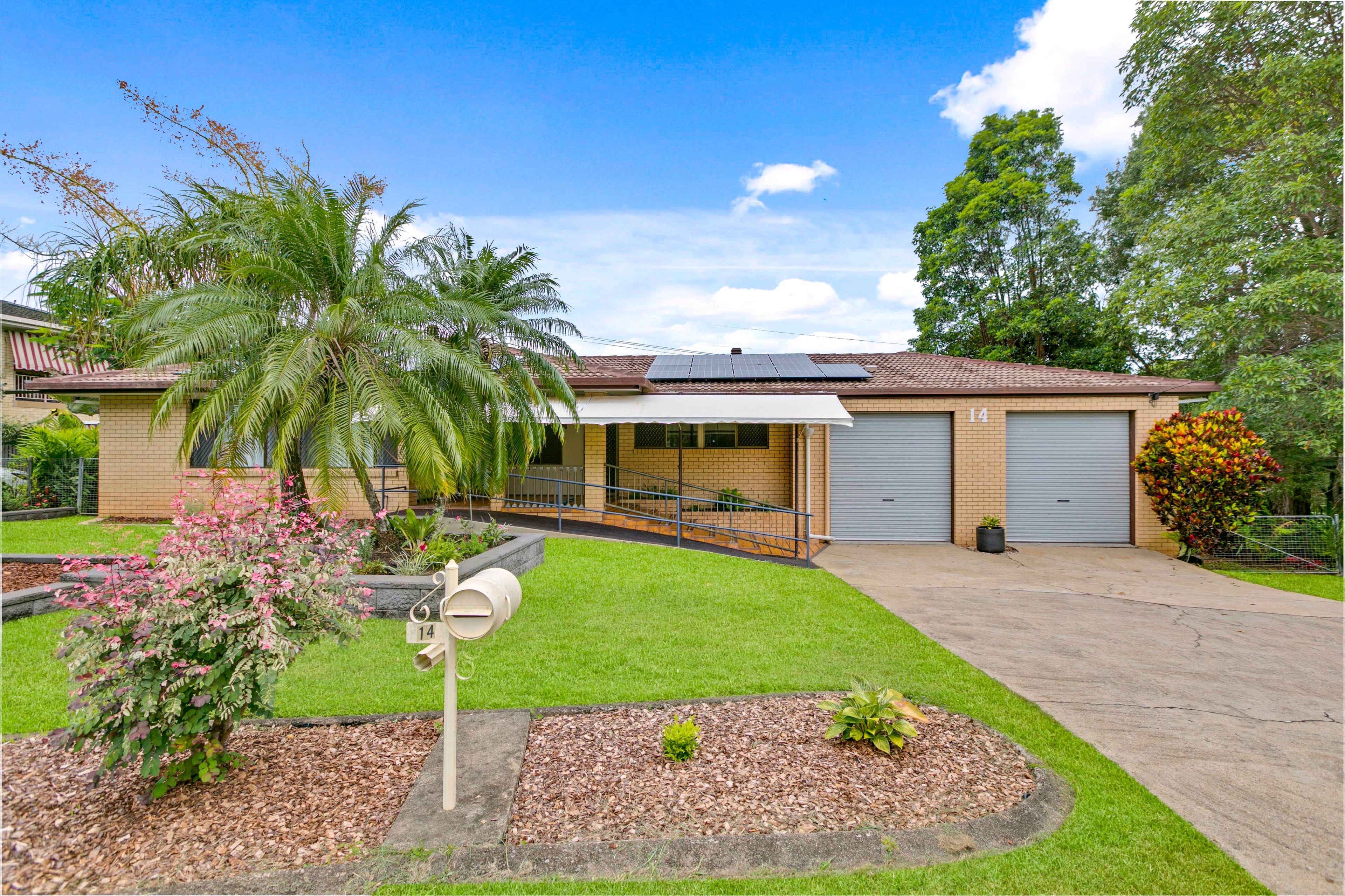 14 Spring Myrtle Avenue, Nambour, Nambour - Image 1