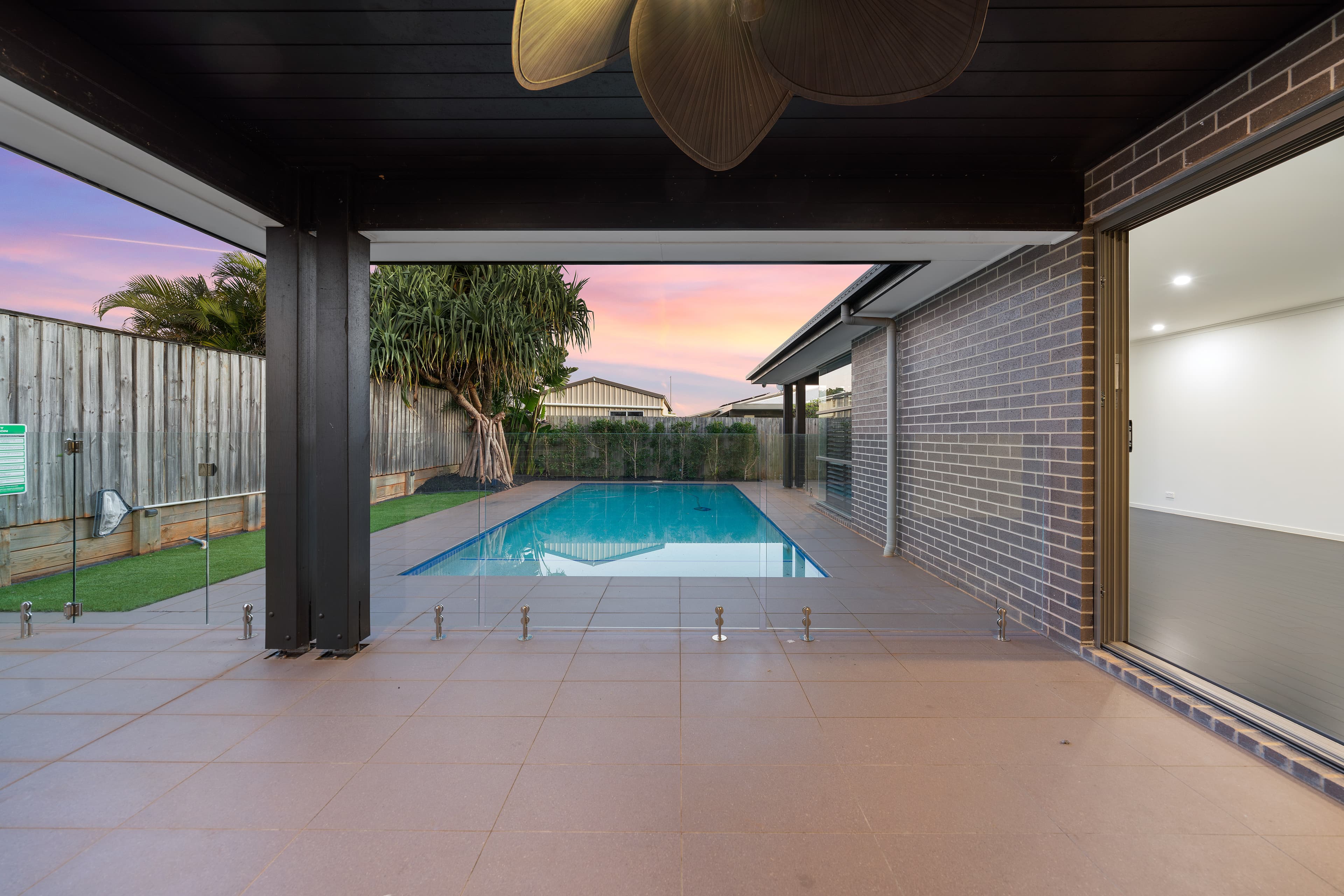 19 Maree Place, Redland Bay, Redland Bay - Thumbnail 8