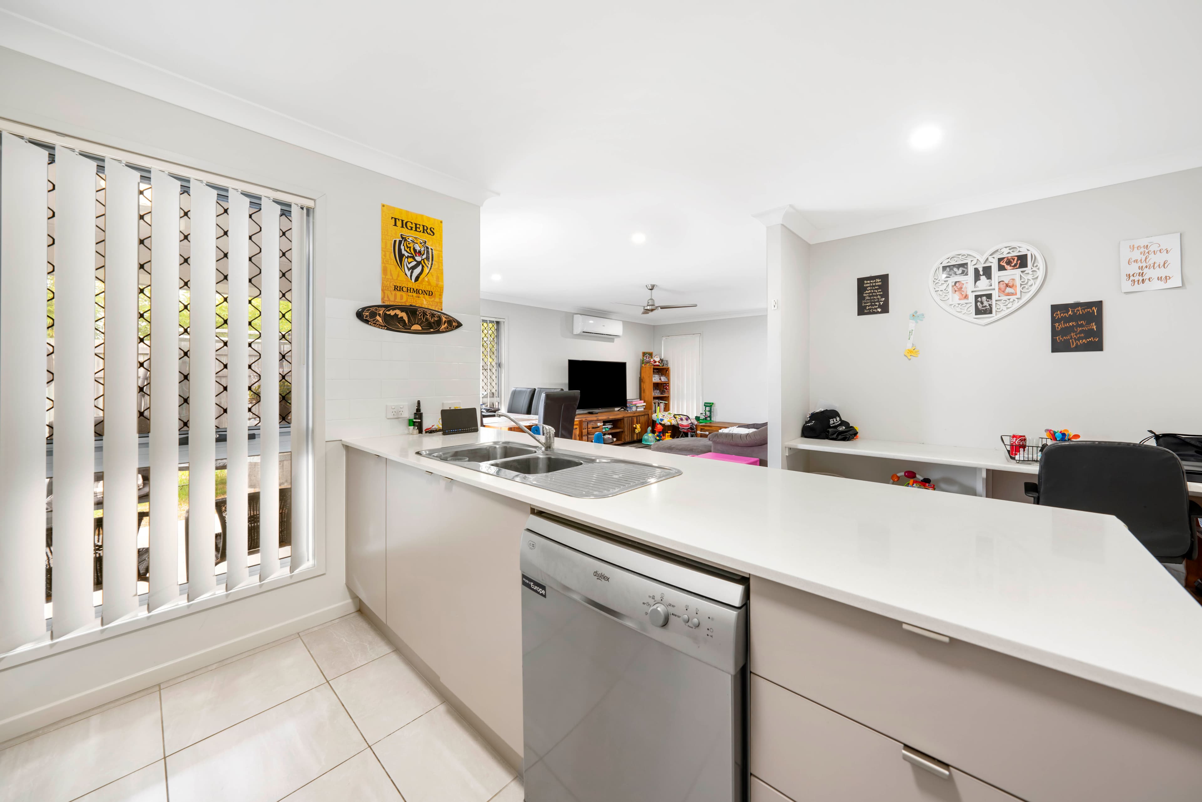 53 MacAdamia Street, Mango Hill, Mango Hill - Thumbnail 5