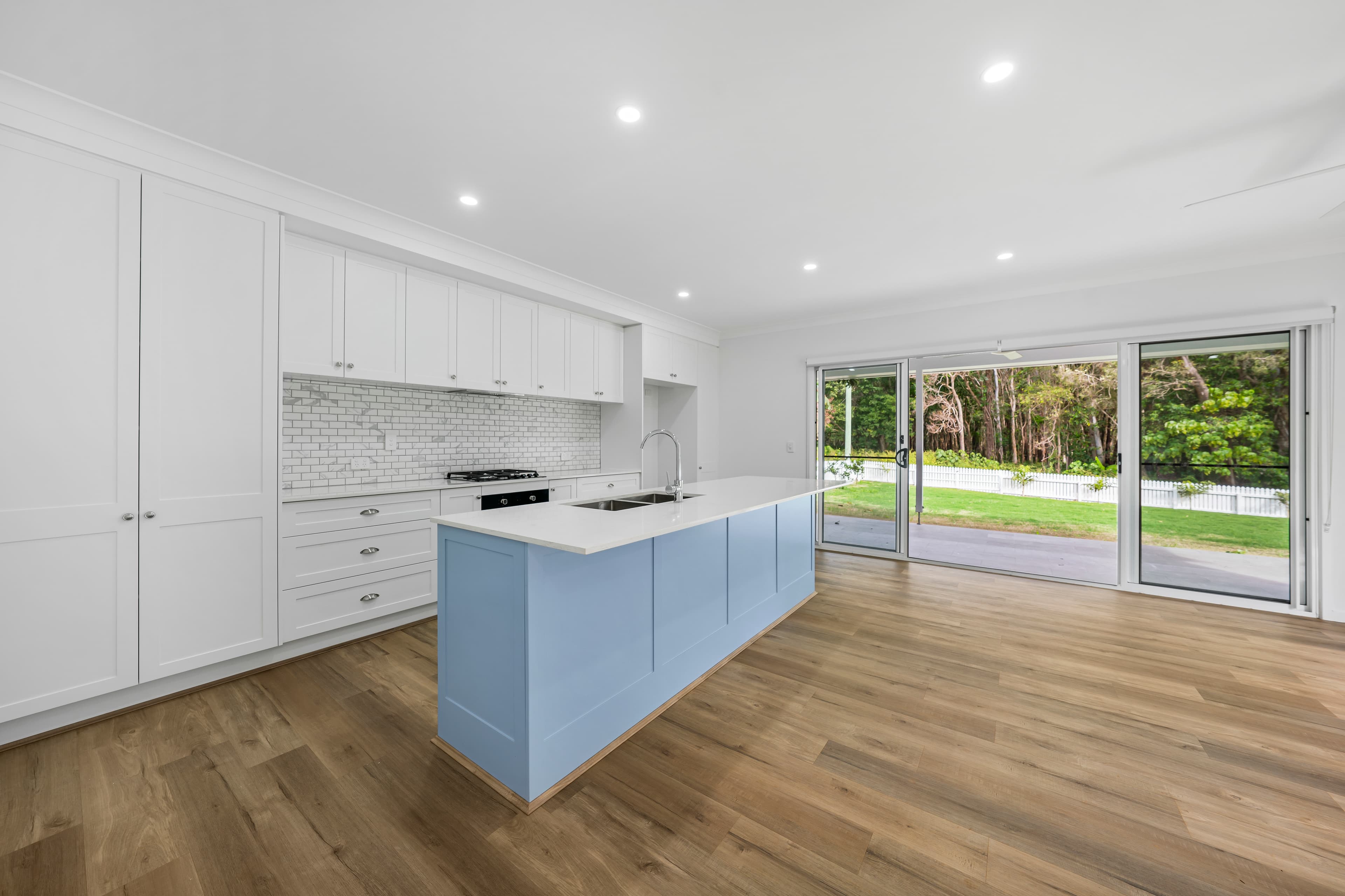 7 Peter Court, Macleay Island, Macleay Island - Thumbnail 2