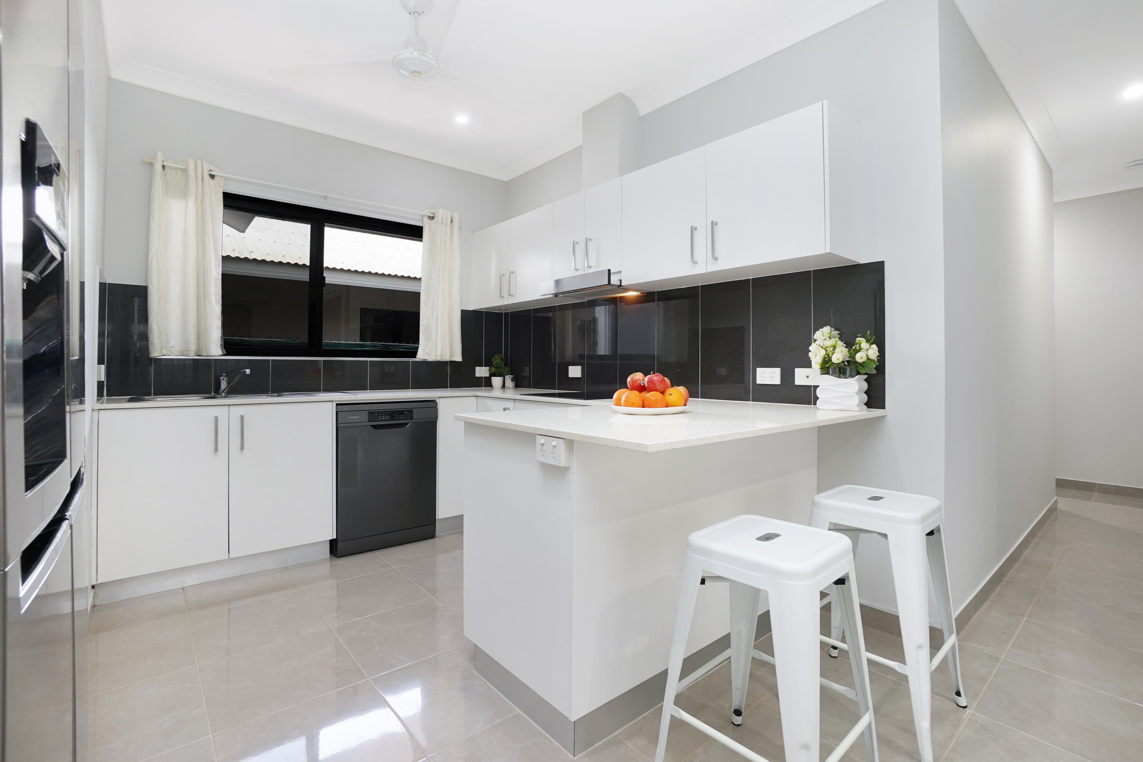 35 Paperbark Crescent, Zuccoli, Zuccoli - Thumbnail 3
