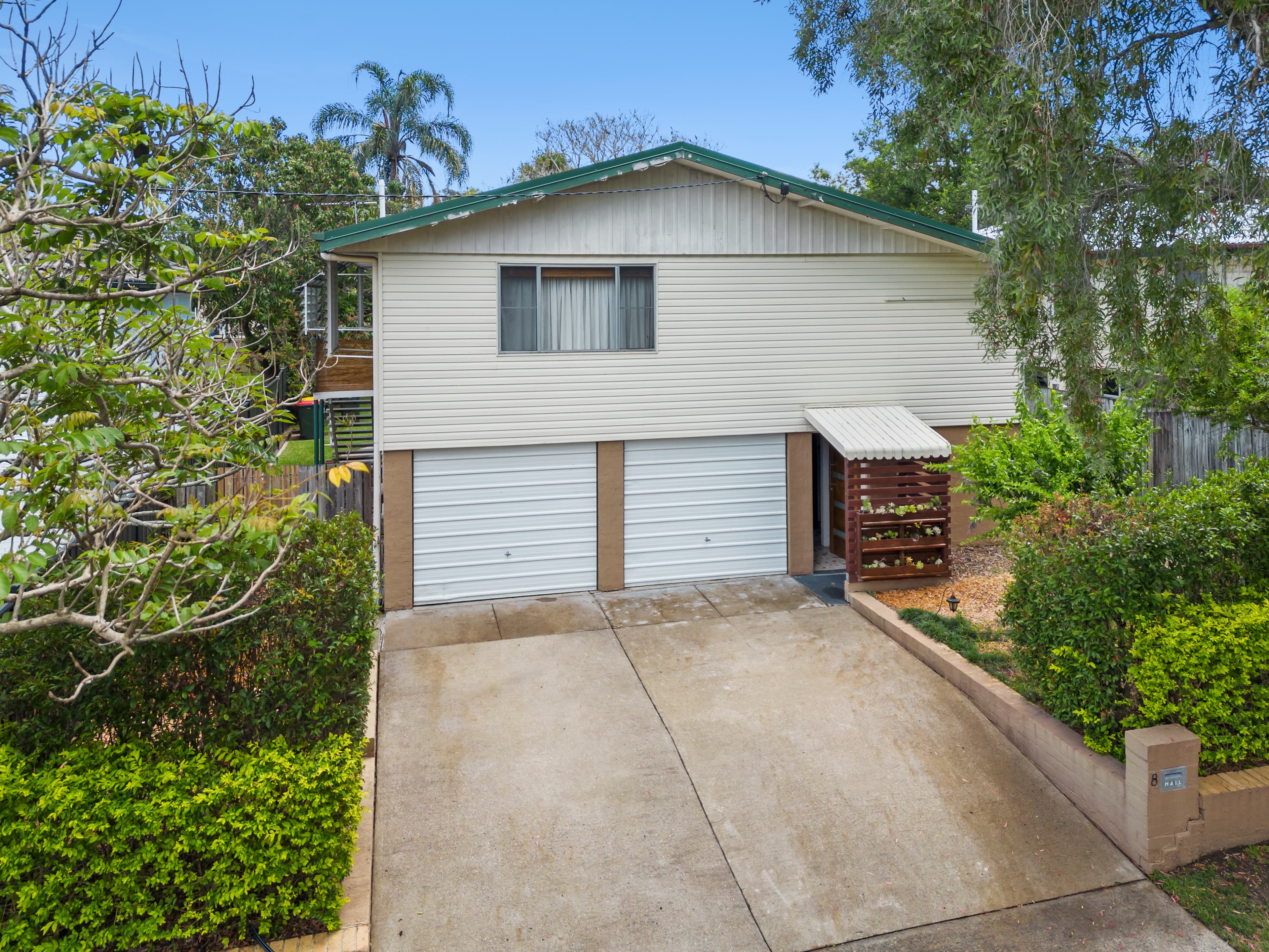 8 Cabanda Street, Wynnum West, Wynnum West - Image 1