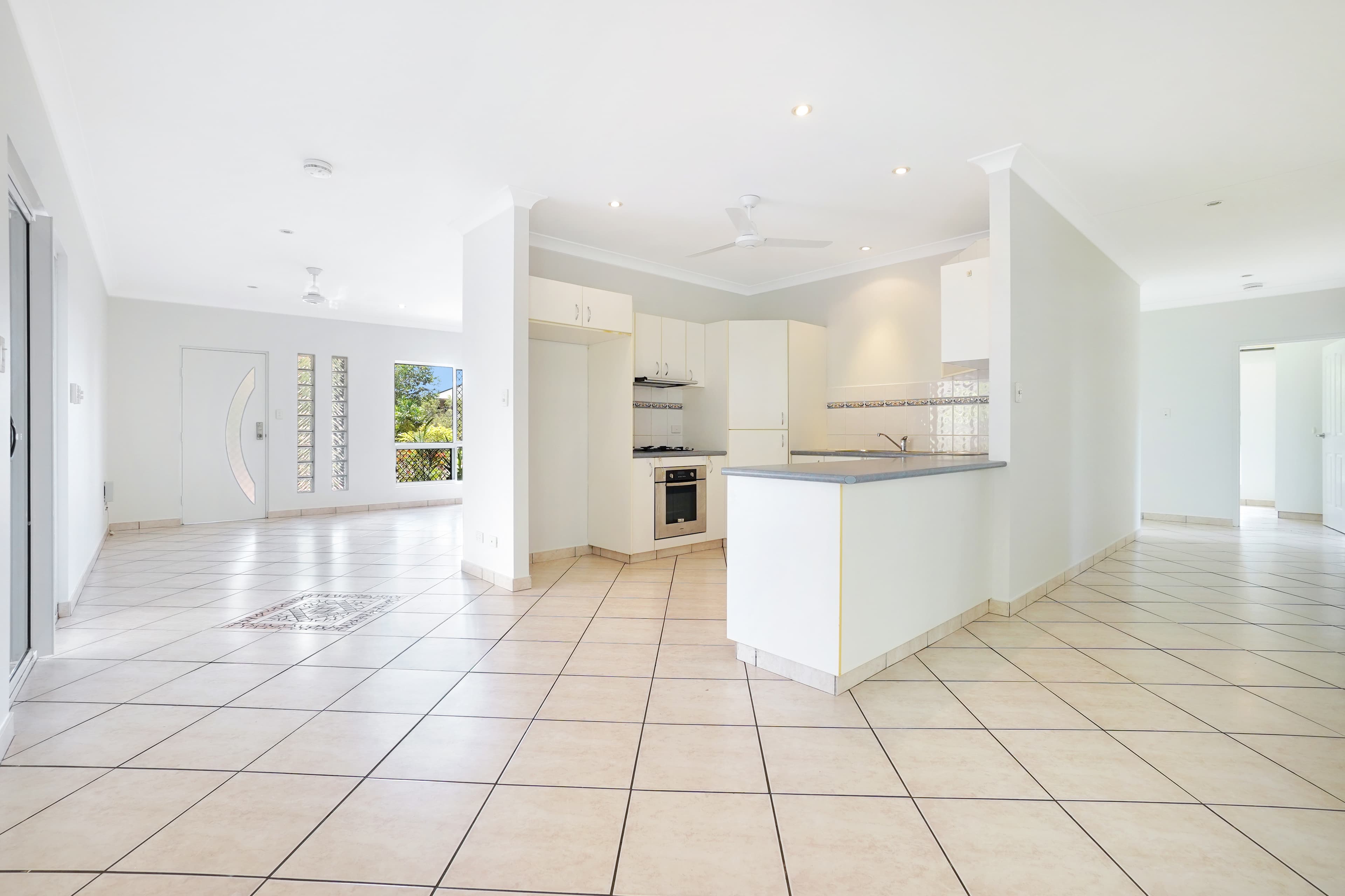 72 Inverway Circuit, Farrar, Farrar - Thumbnail 4