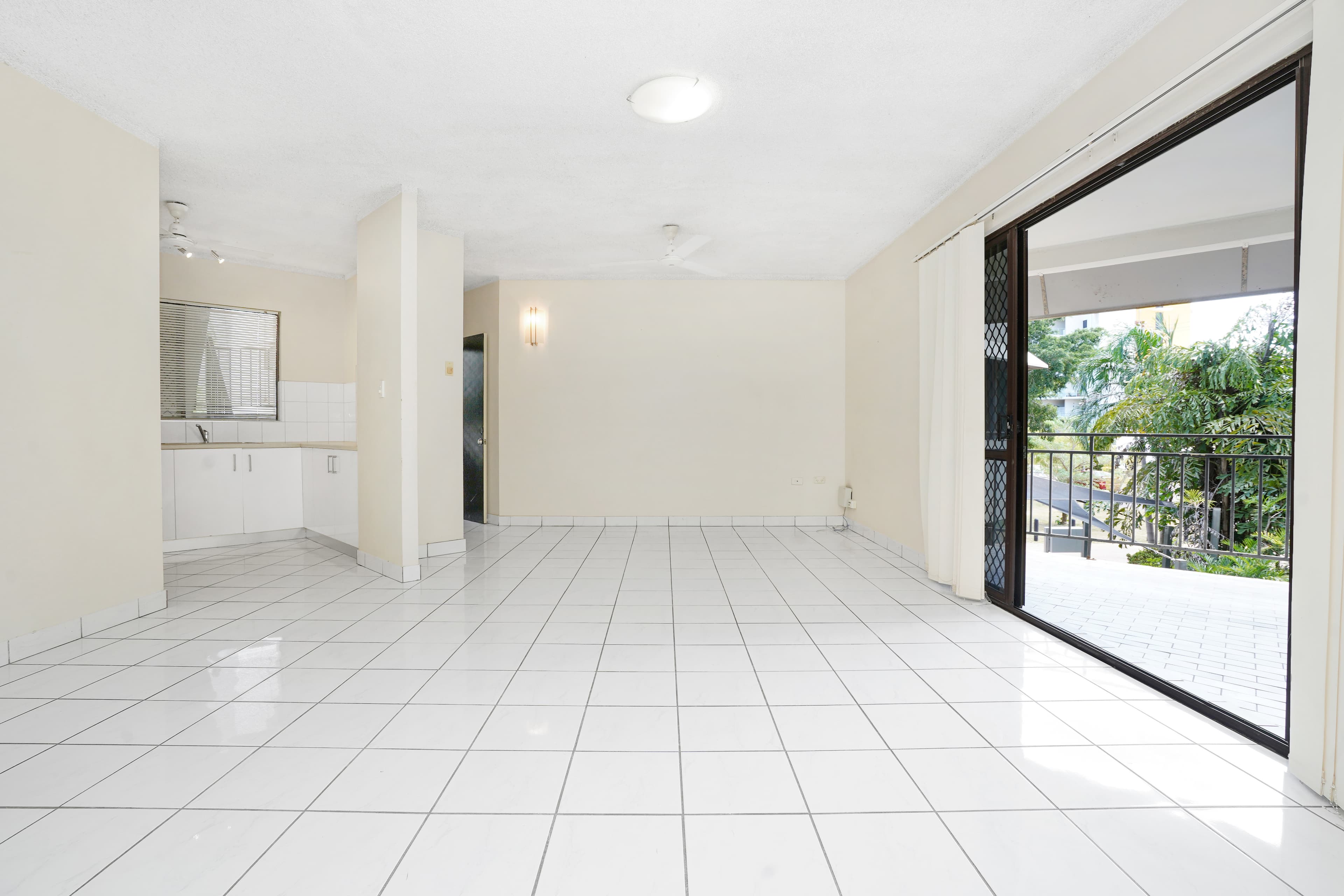 4/139 Smith Street, Larrakeyah, Larrakeyah - Thumbnail 3