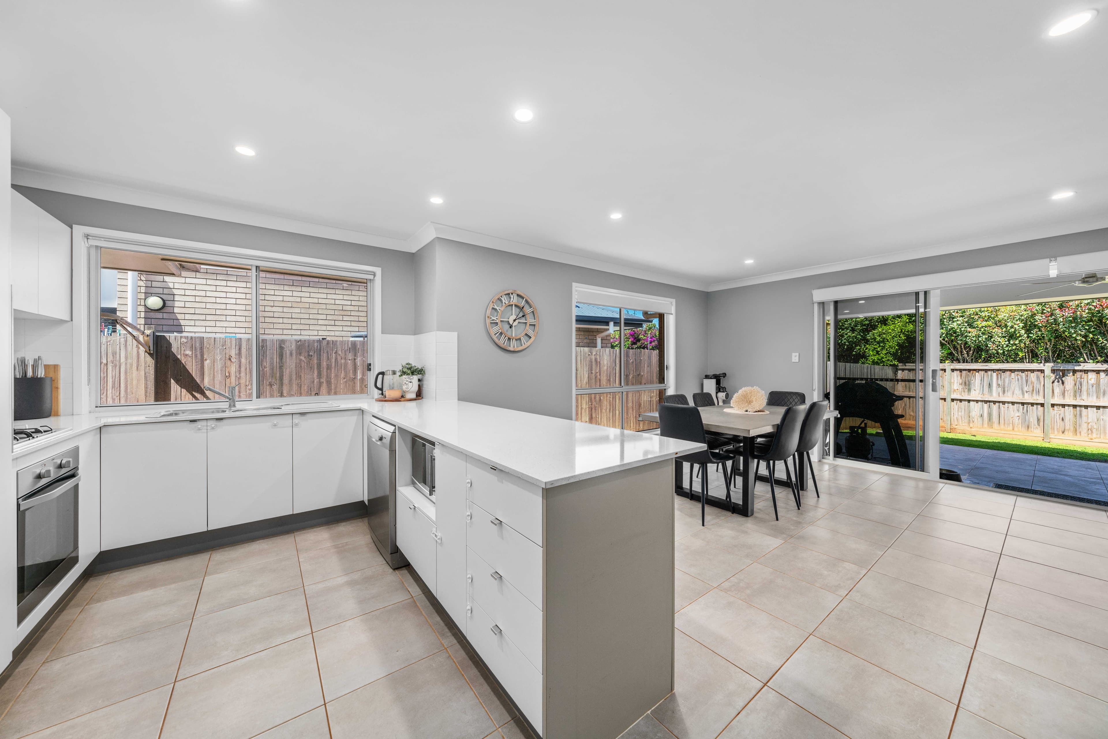 32 Swansea Circuit, Redland Bay, Redland Bay - Thumbnail 4