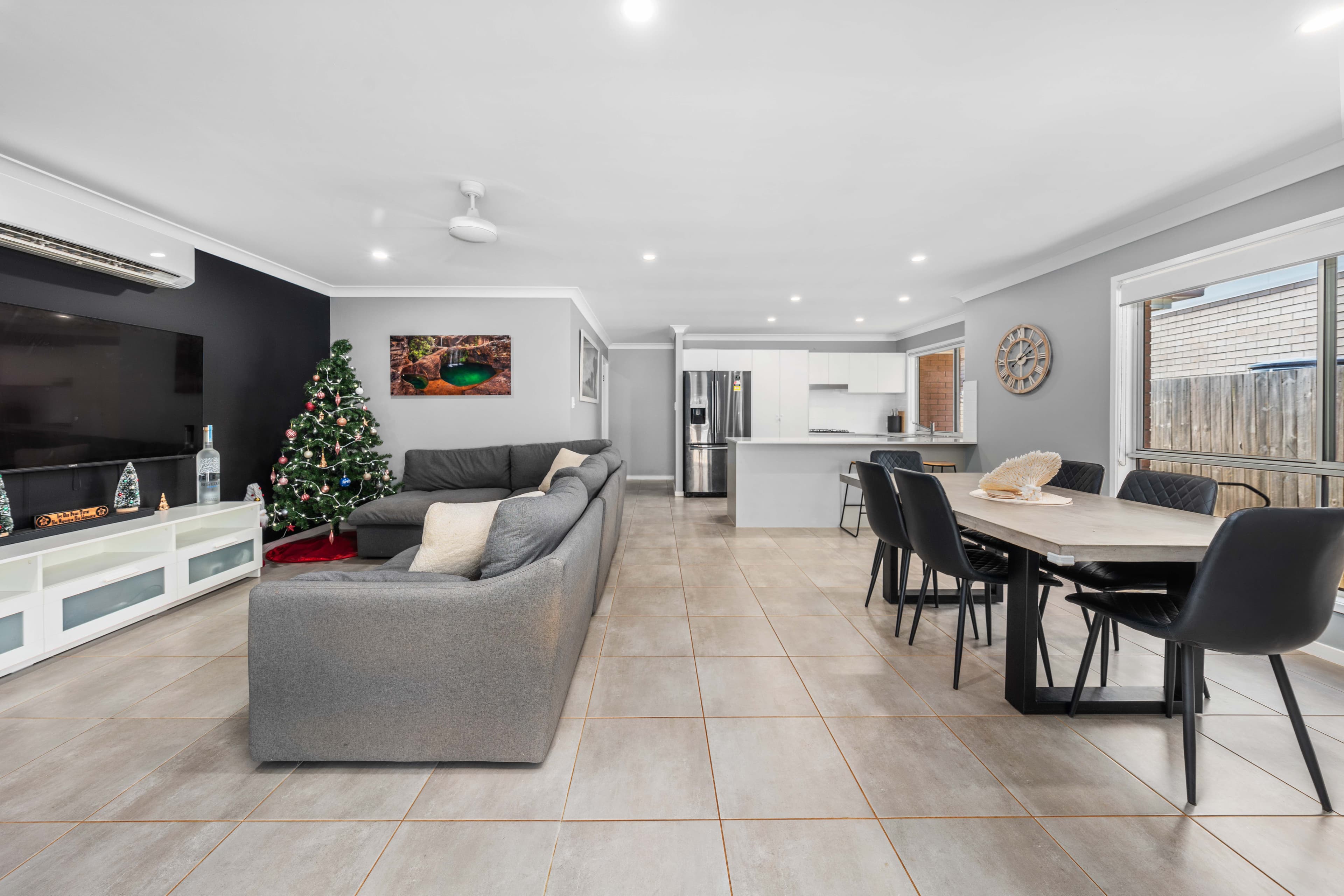 32 Swansea Circuit, Redland Bay, Redland Bay - Thumbnail 3