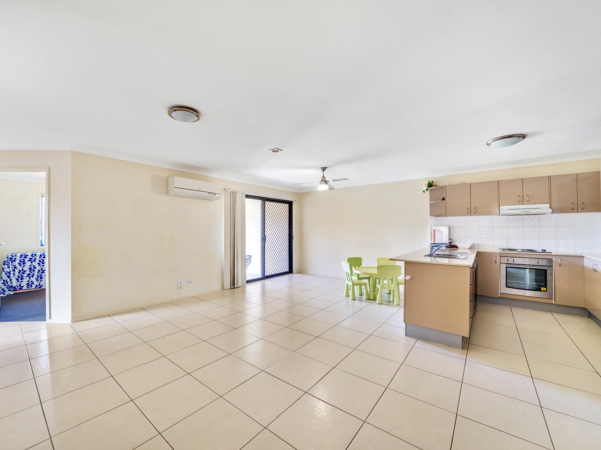 1/146 Haig Road, Loganlea, Loganlea - Image 1