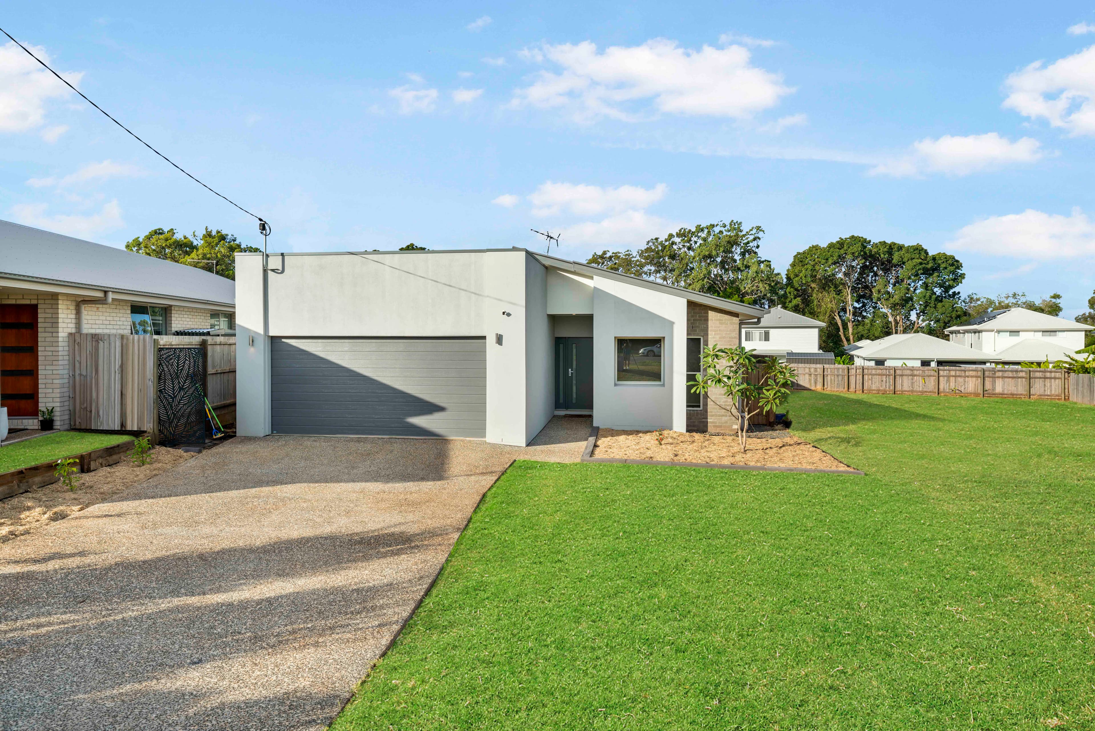 126 Broadwater Terrace, Redland Bay, Redland Bay - Image 1