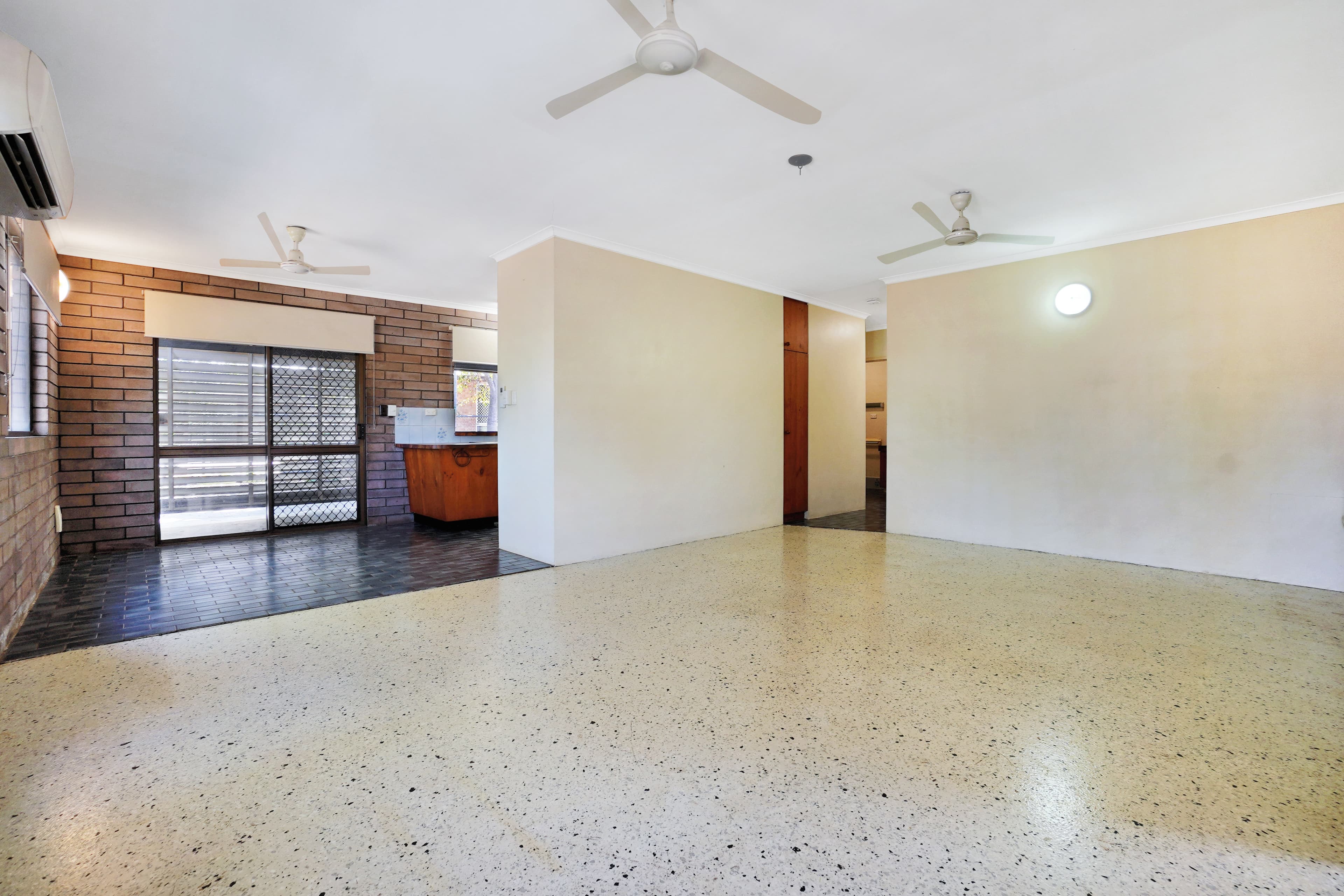 1 Dunbar Street, Gray, Gray - Thumbnail 4