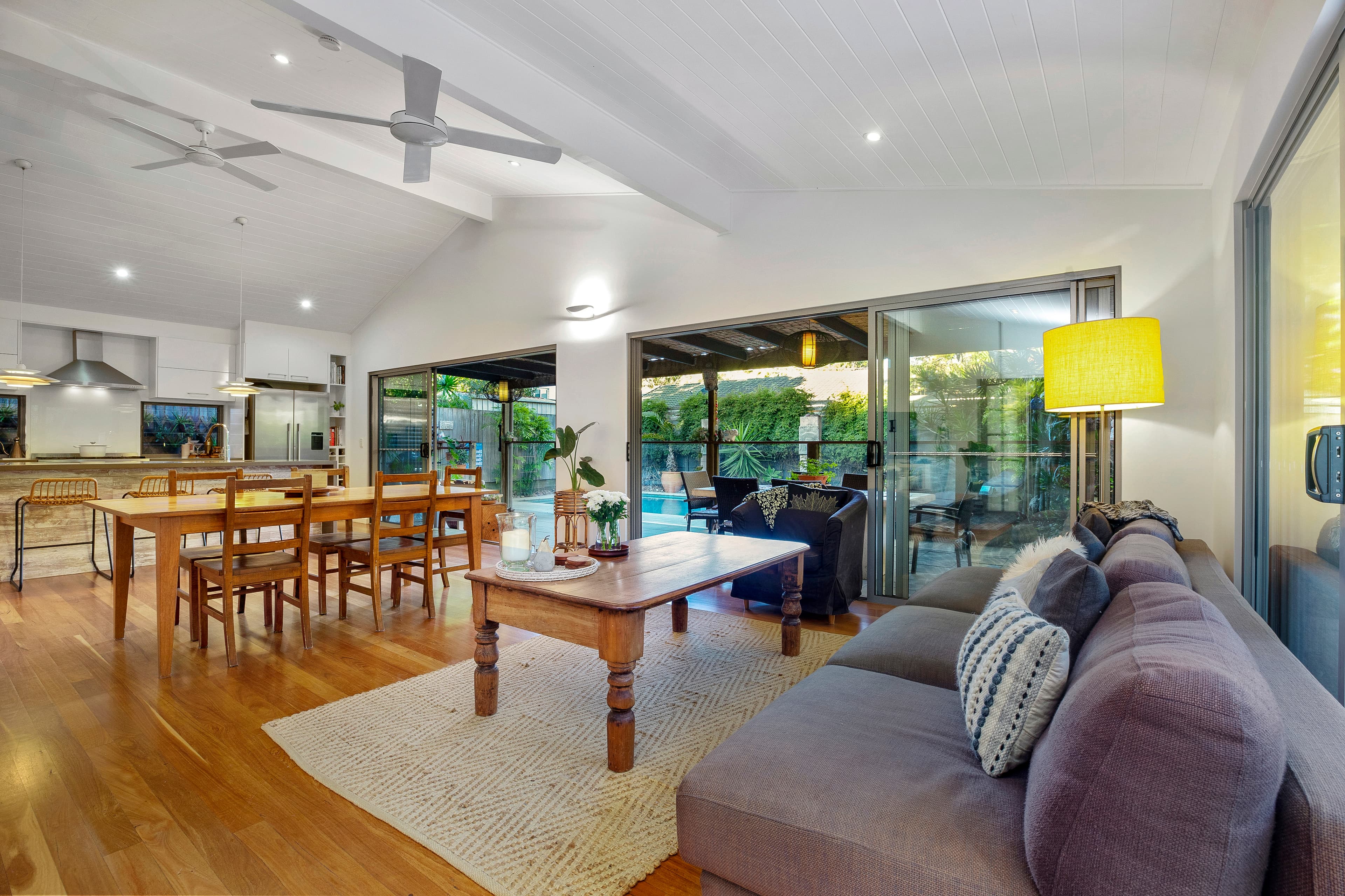2 Columbus Court, Sunrise Beach, Sunrise Beach - Thumbnail 6