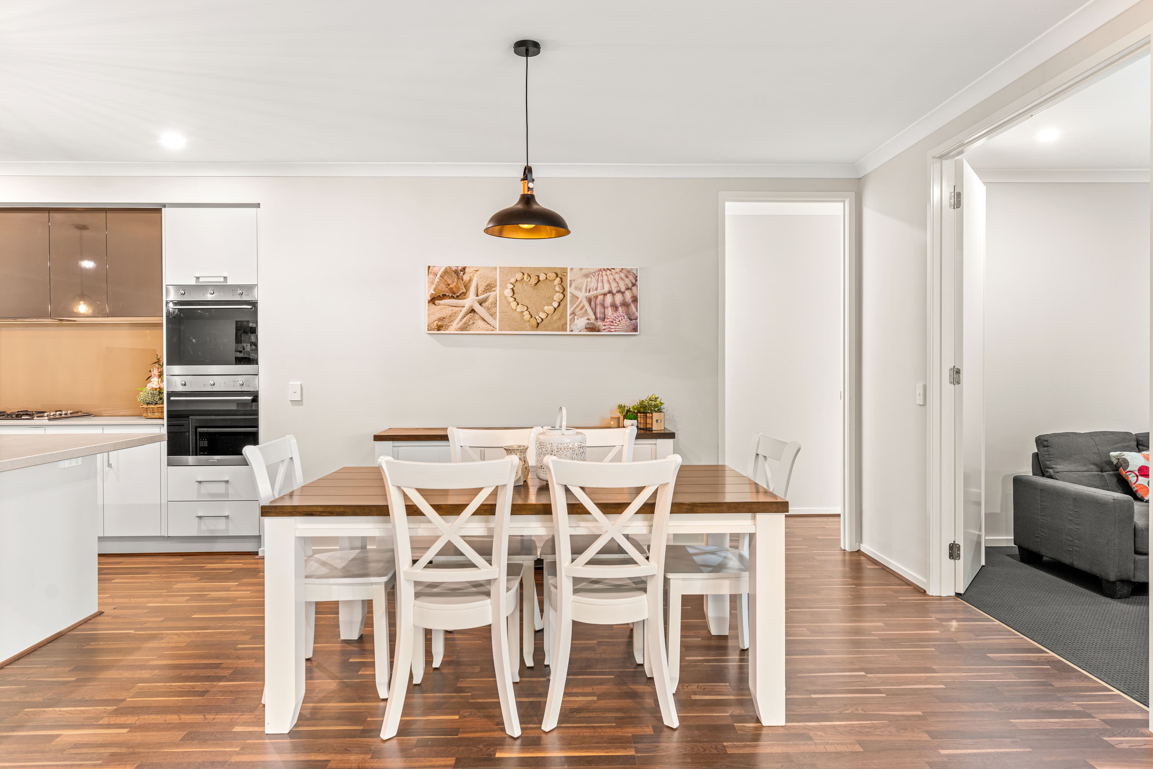 8 Vanstone Way, Redland Bay, Redland Bay - Thumbnail 5