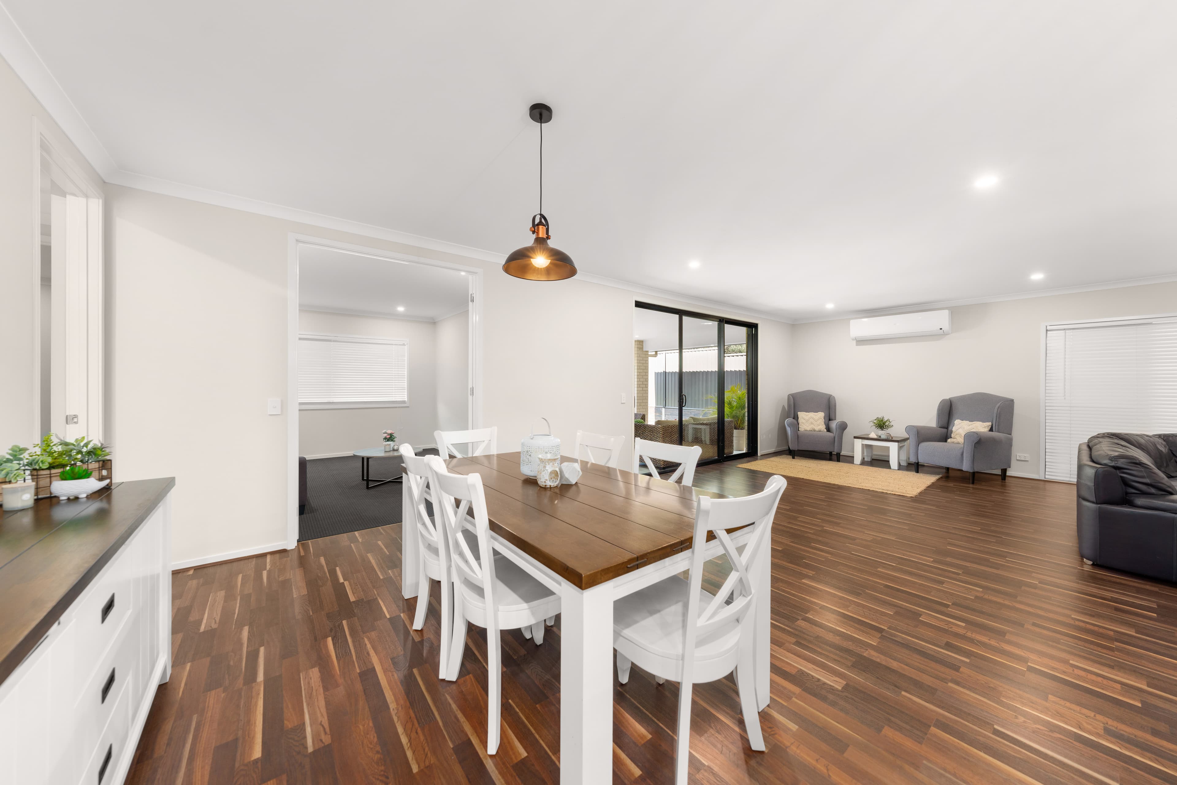 8 Vanstone Way, Redland Bay, Redland Bay - Thumbnail 6
