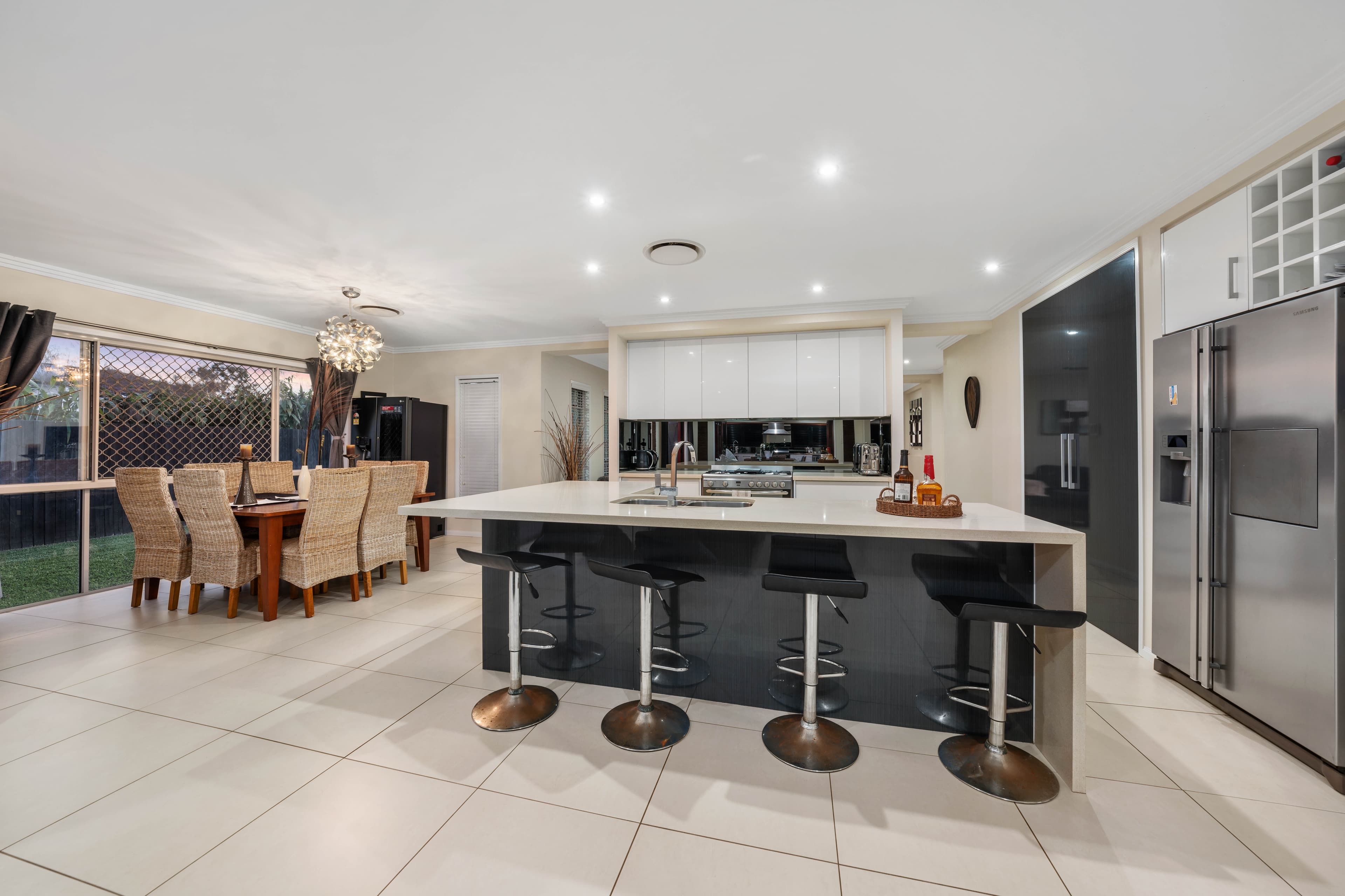 33 Cypress Street, Redland Bay, Redland Bay - Thumbnail 3