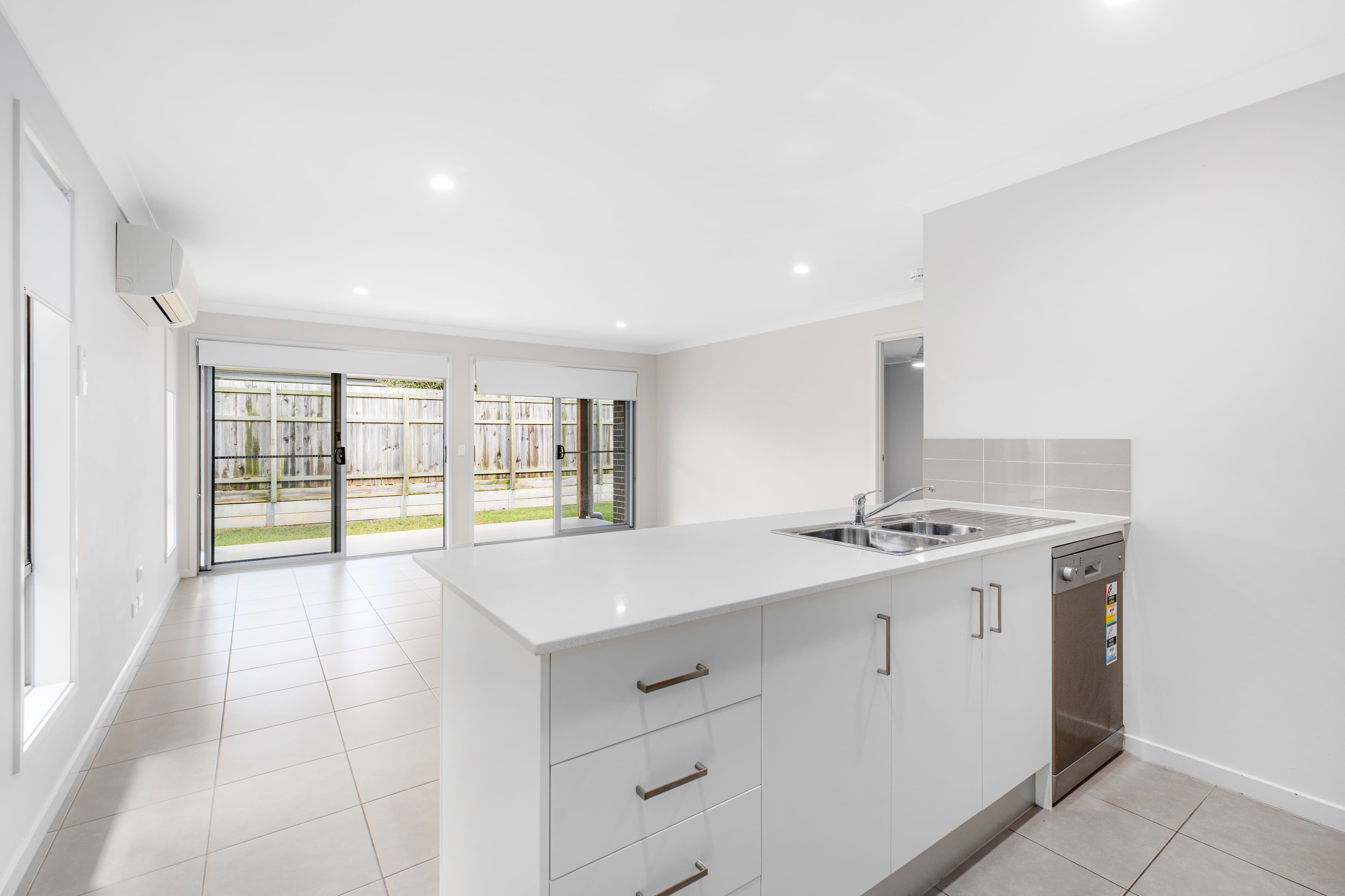 8 Kiama Circuit, Thornlands, Thornlands - Thumbnail 5