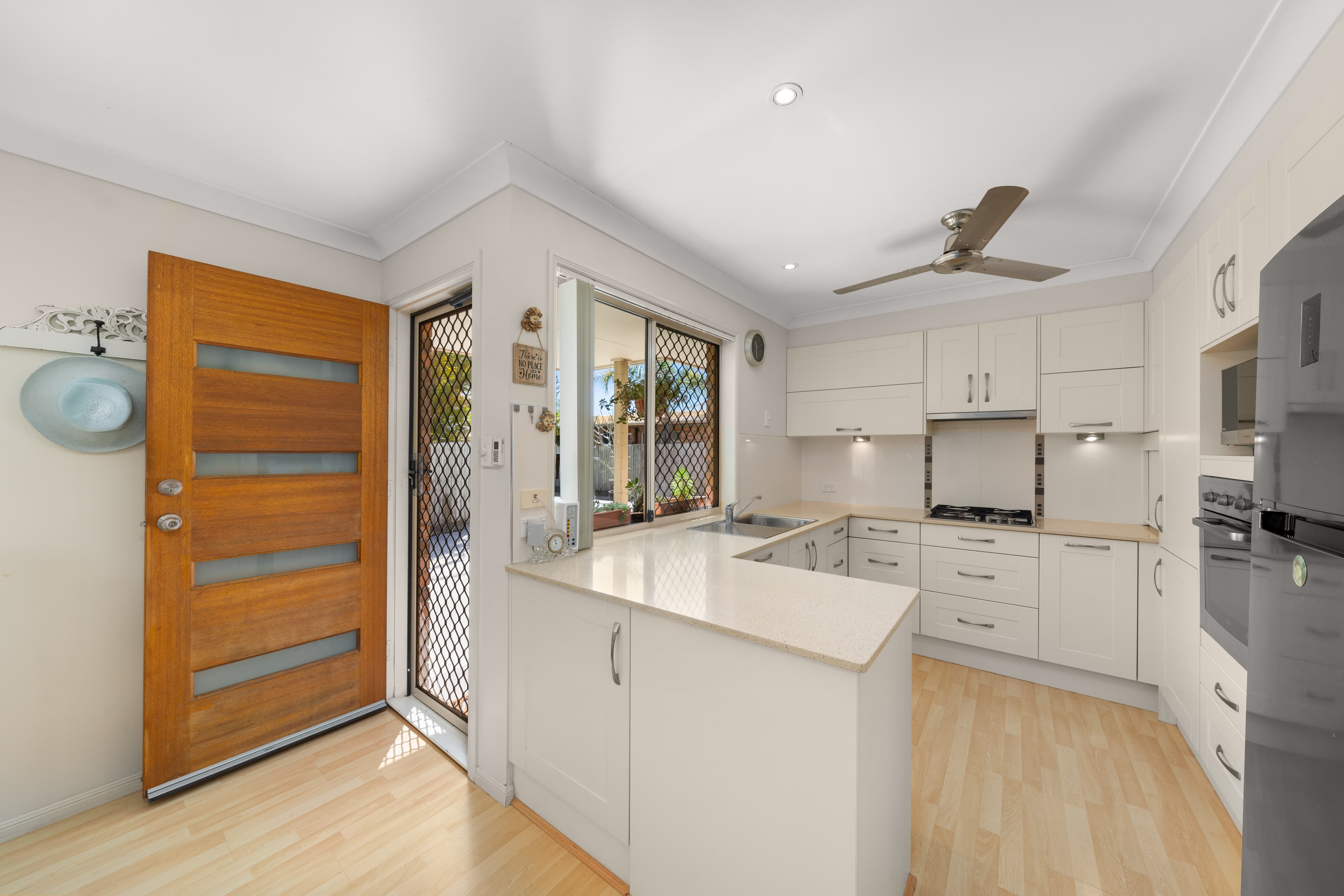 2/56 Benfer Road, Victoria Point, Victoria Point - Thumbnail 3