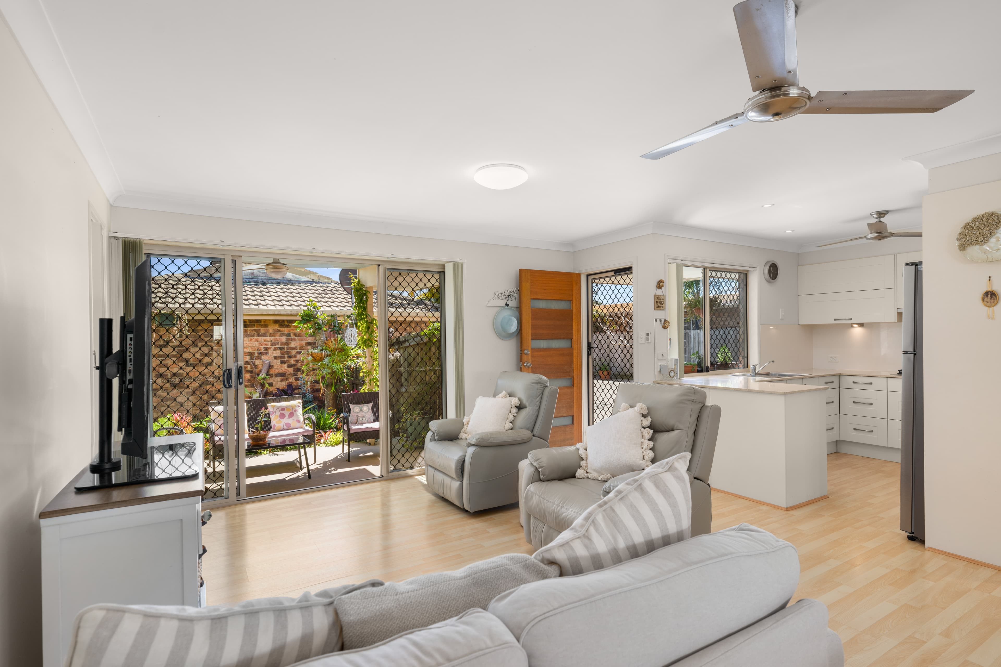 2/56 Benfer Road, Victoria Point, Victoria Point - Thumbnail 4
