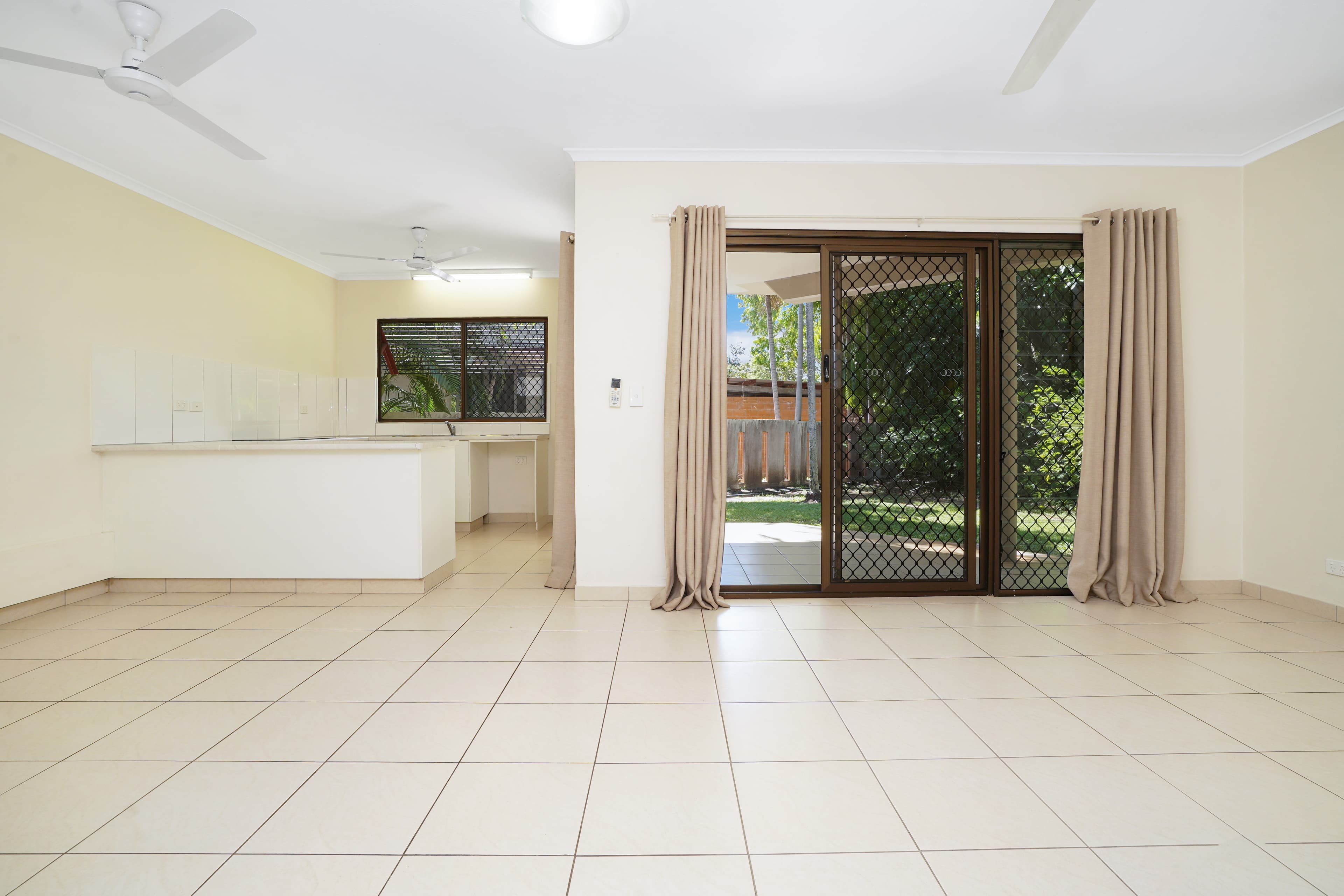 73/16 Hudson Fysh Avenue, Parap, Parap - Thumbnail 3