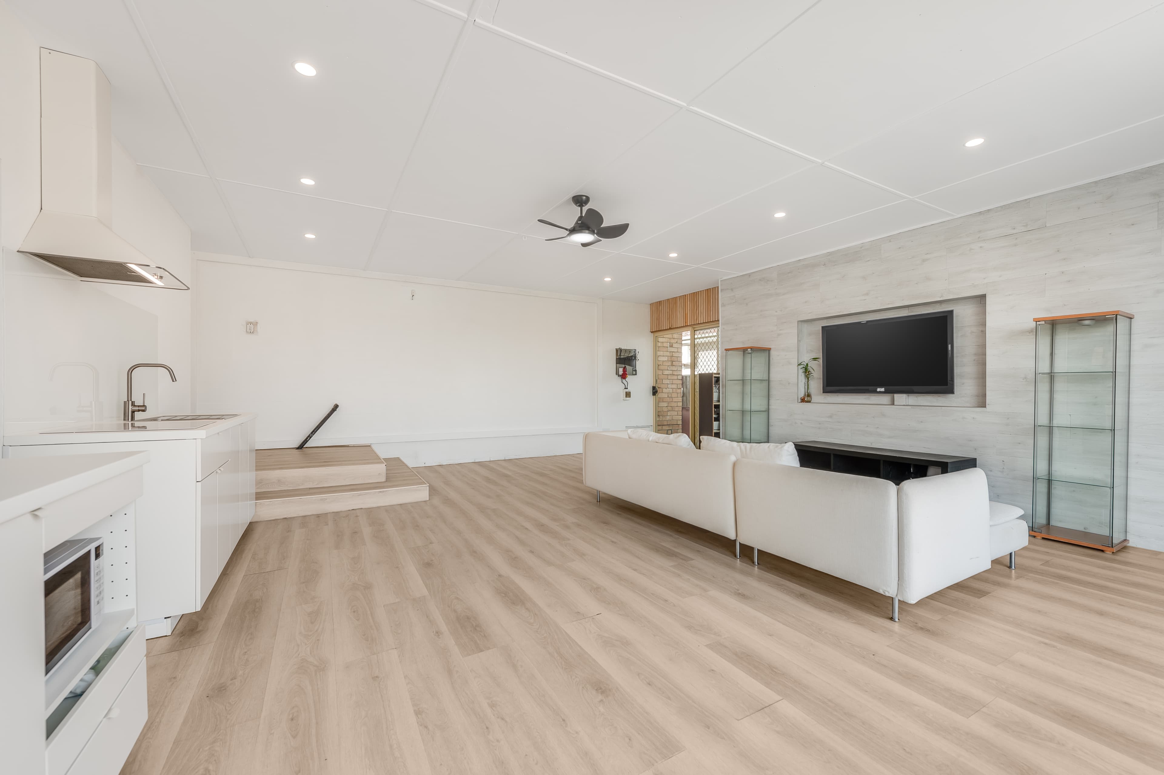 43 Sandford Avenue, Sunshine North, Sunshine North - Thumbnail 3