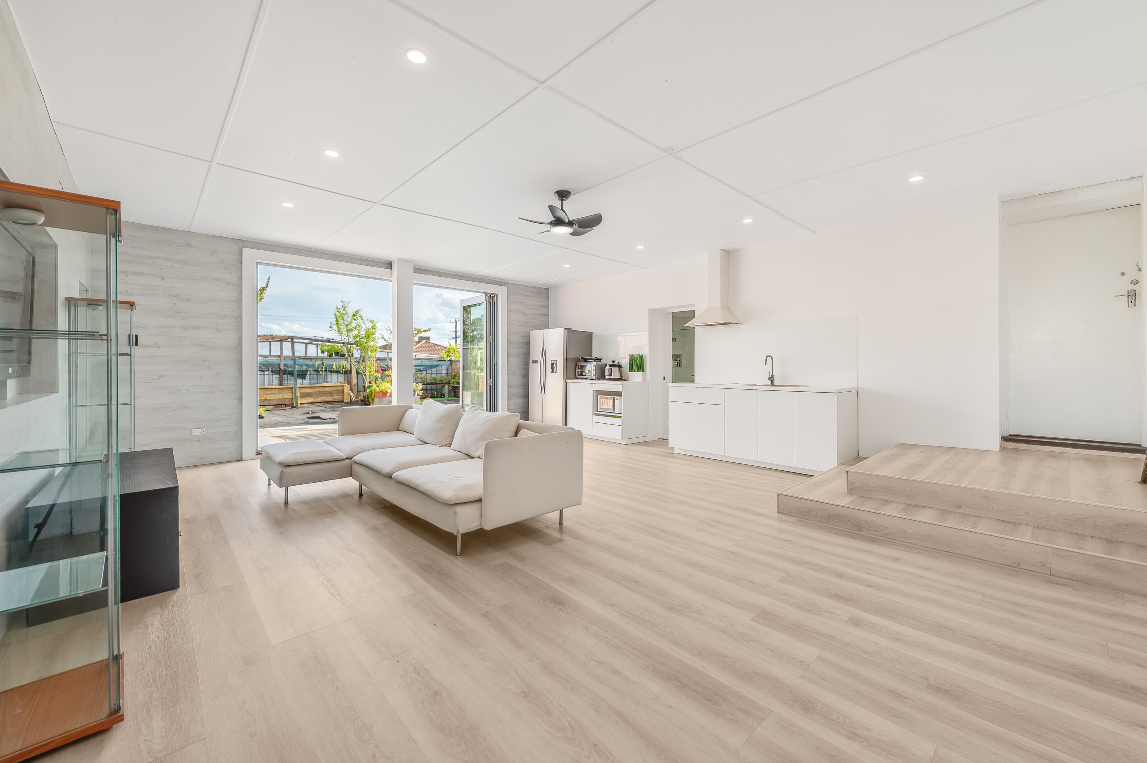 43 Sandford Avenue, Sunshine North, Sunshine North - Thumbnail 2