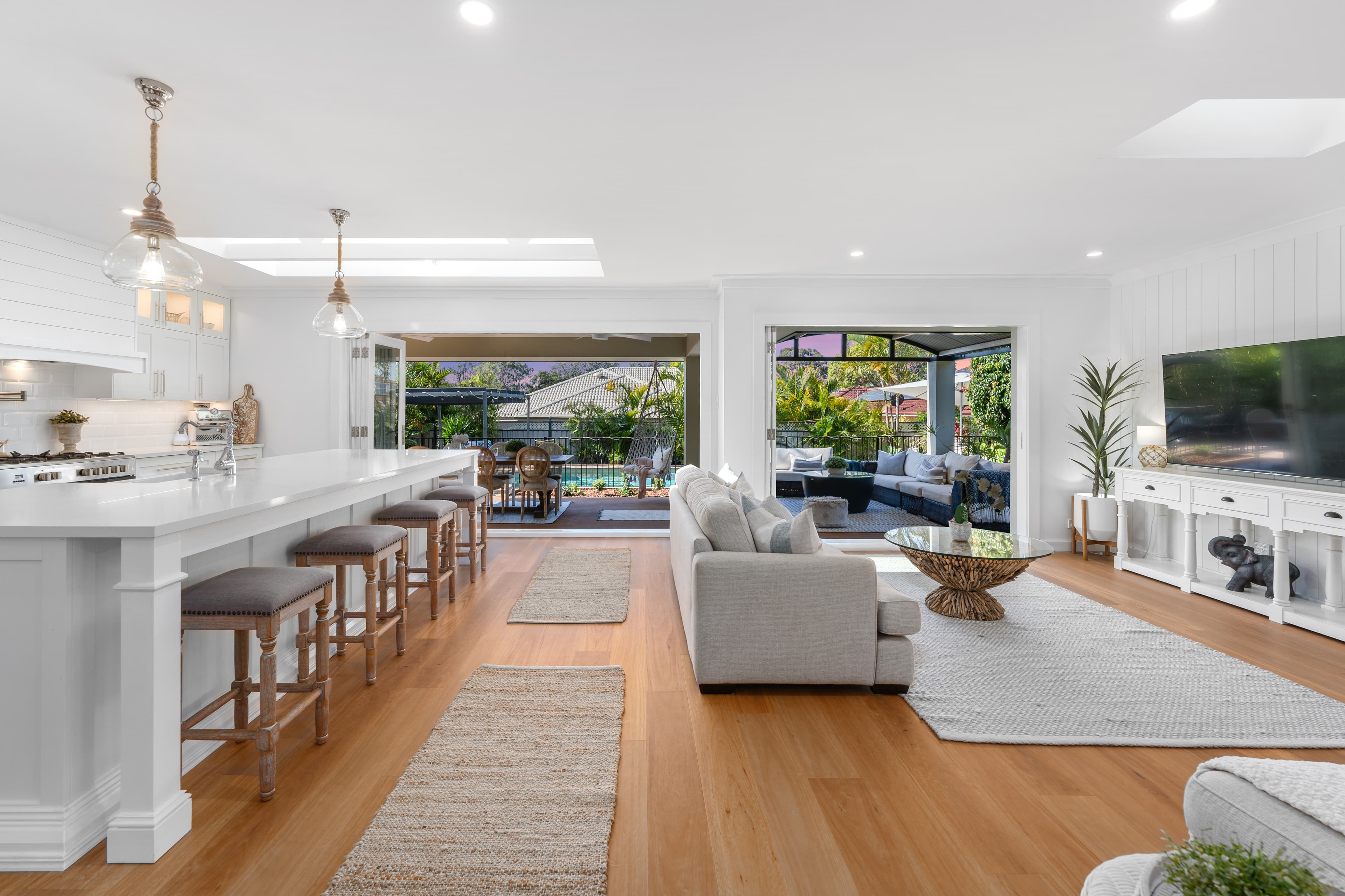 3 Foreshore Terrace, Cleveland, Cleveland - Image 1