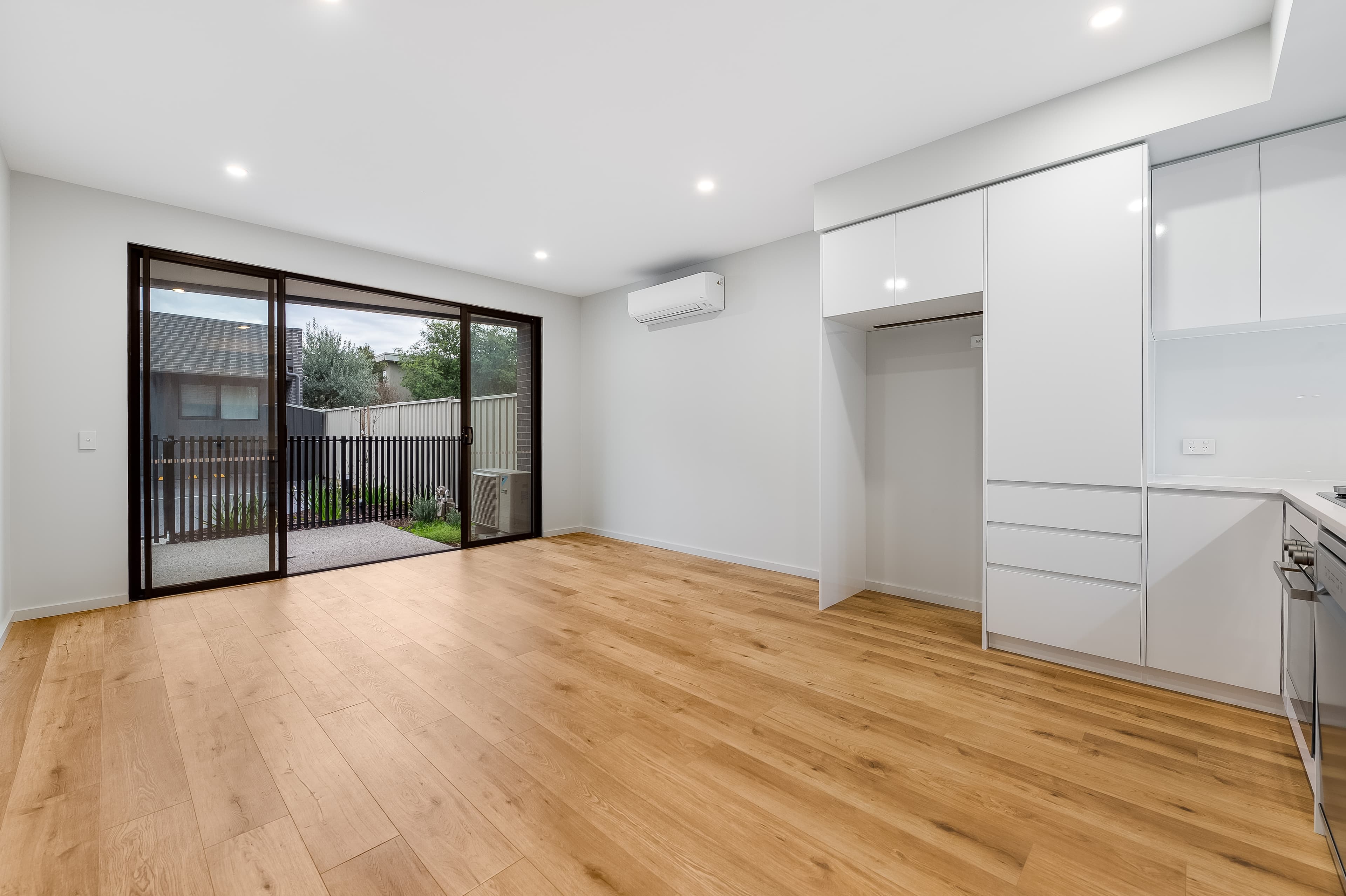22/46 Hertford Road, Sunshine, Sunshine - Image 1