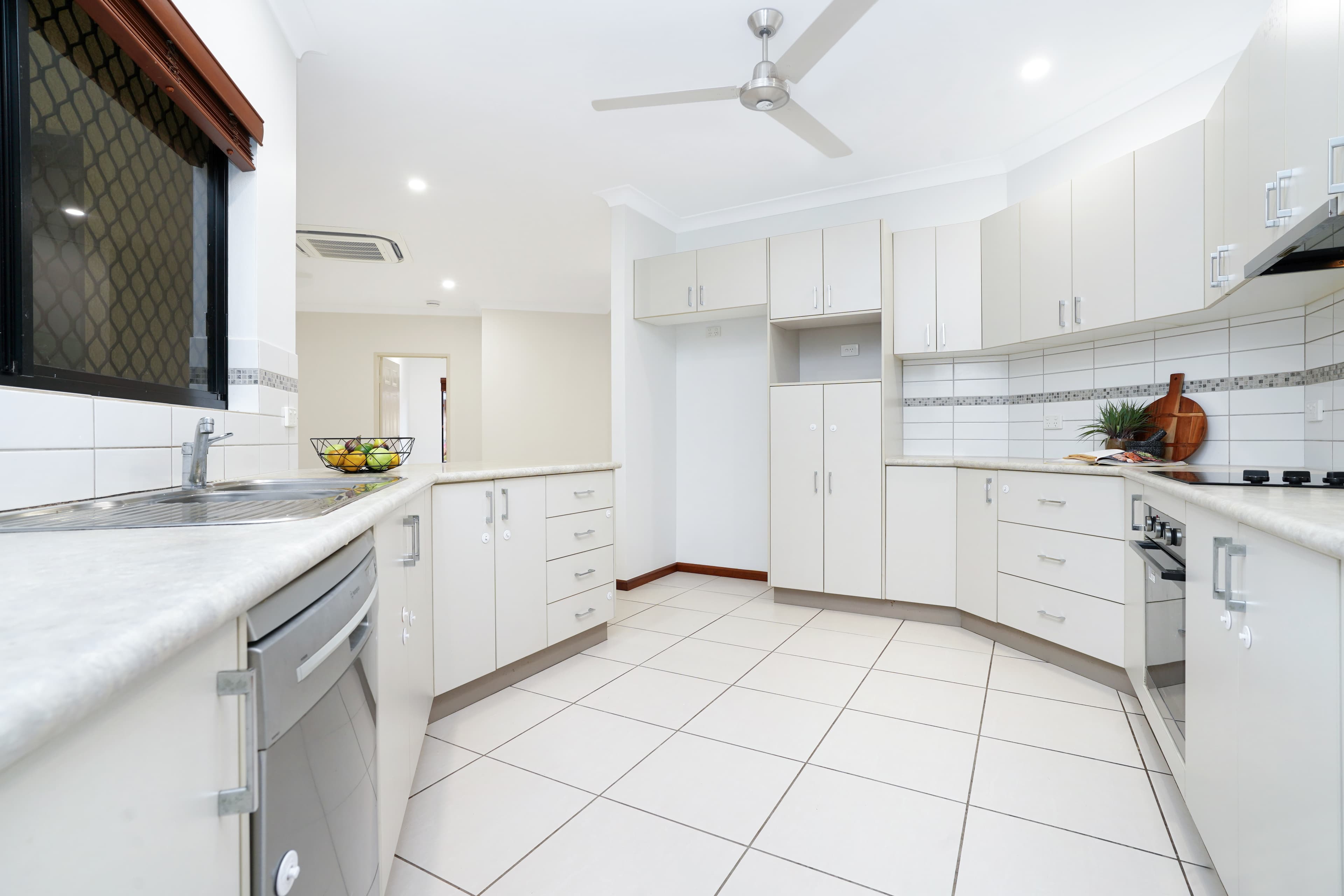 33 Dollery Court, Gunn, Gunn - Thumbnail 7
