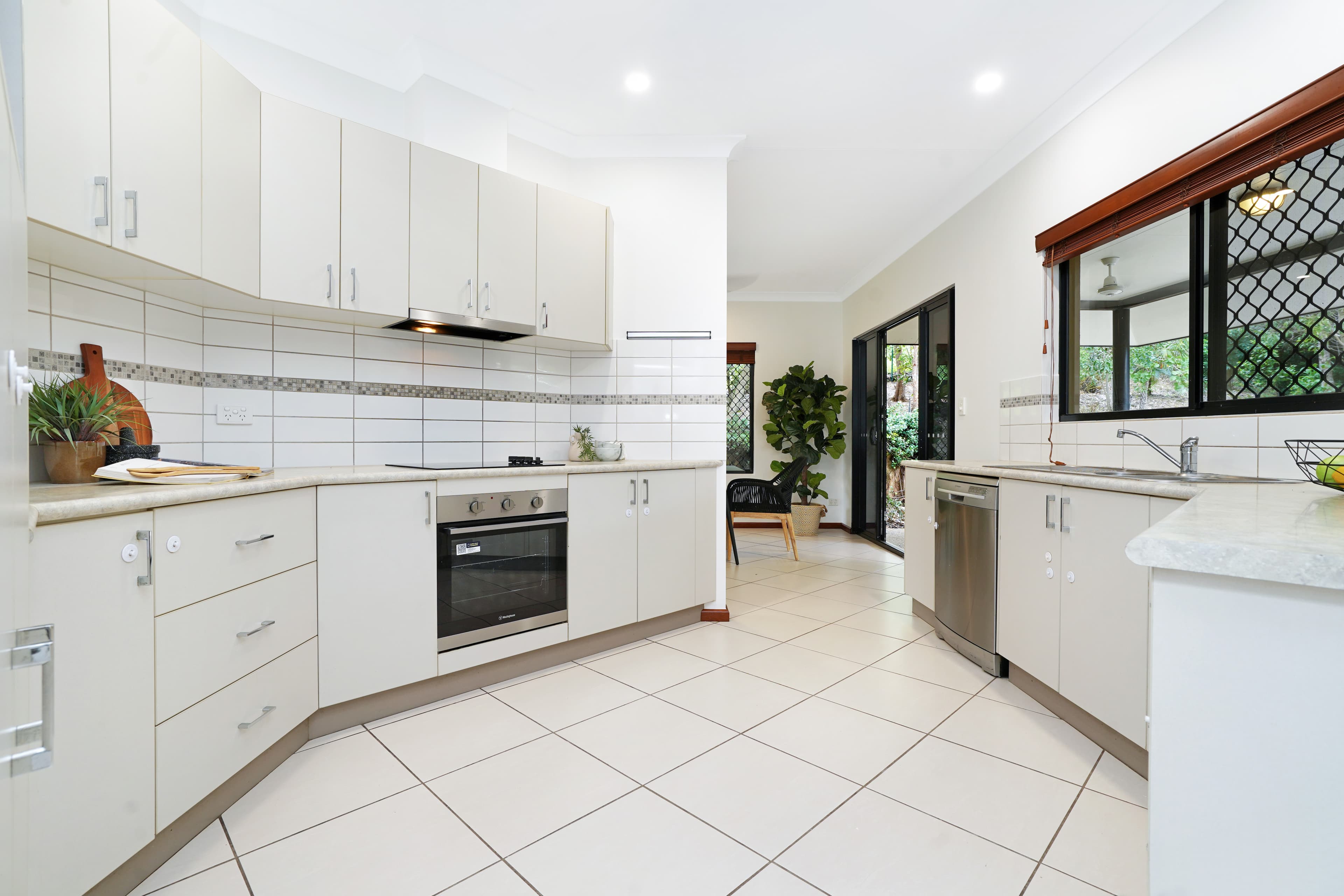 33 Dollery Court, Gunn, Gunn - Thumbnail 6