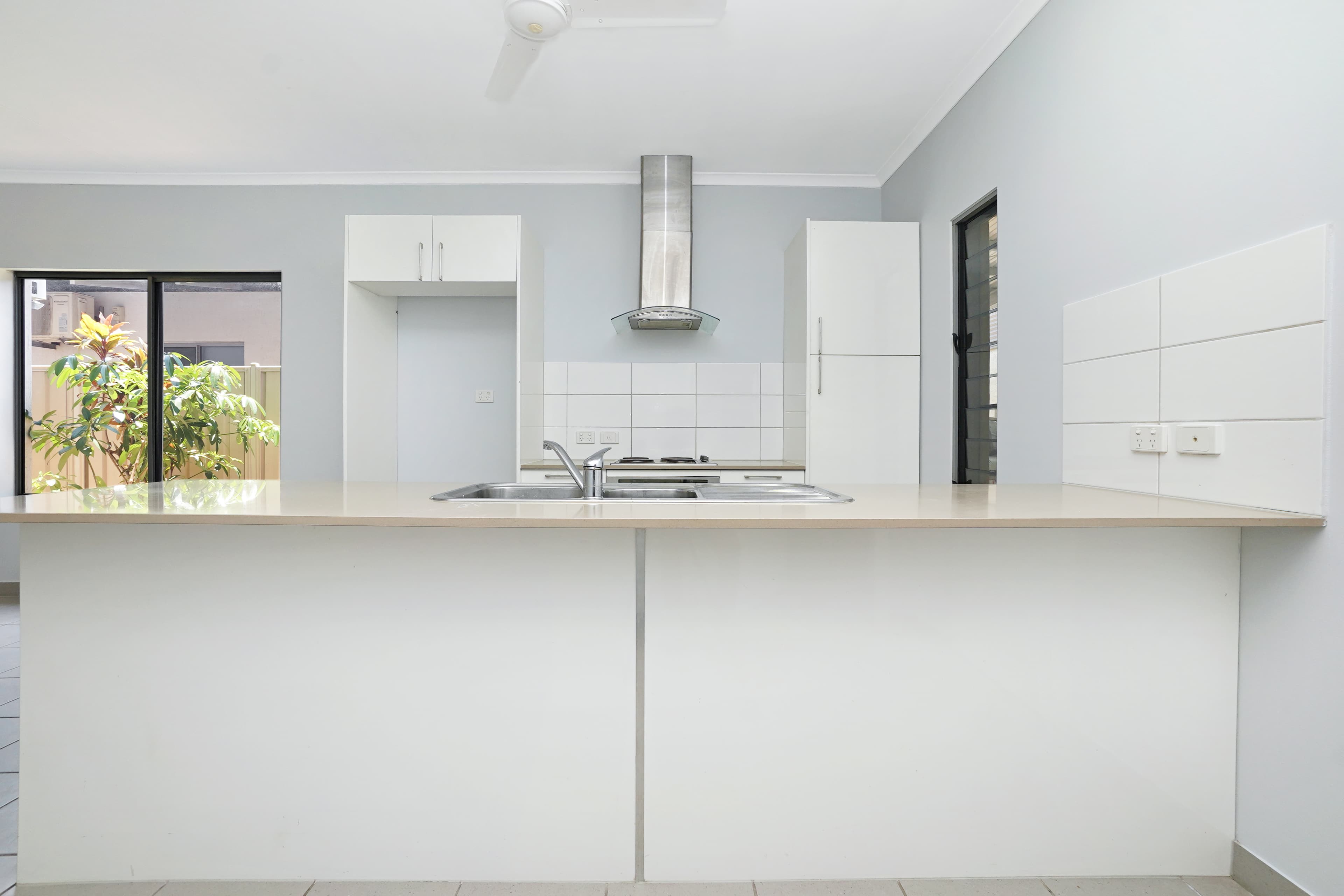 4/10 Damascene Crescent, Bellamack, Bellamack - Thumbnail 3
