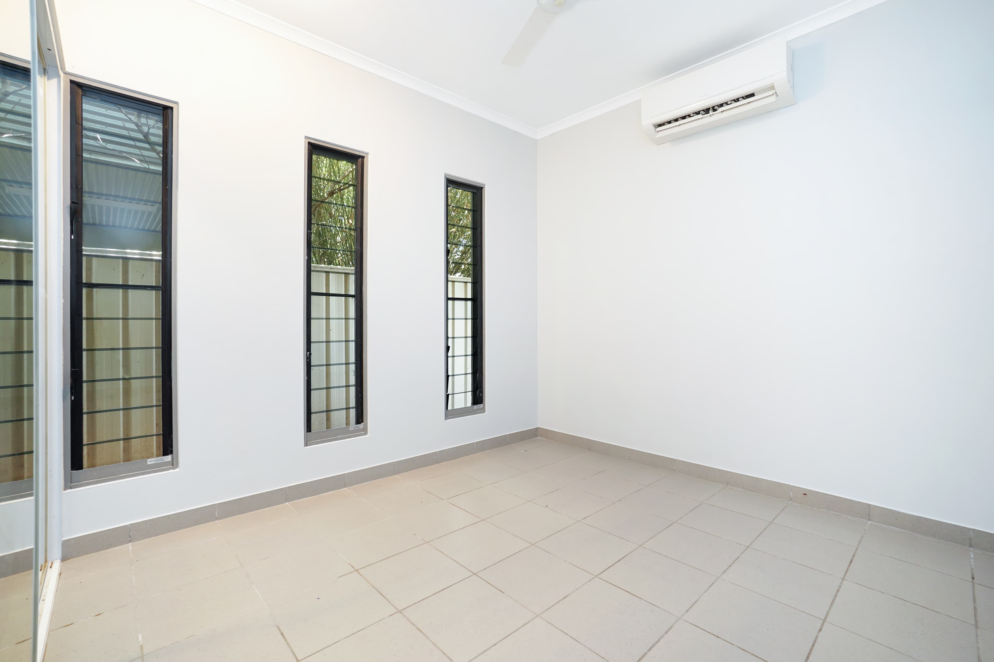 4/10 Damascene Crescent, Bellamack, Bellamack - Thumbnail 5