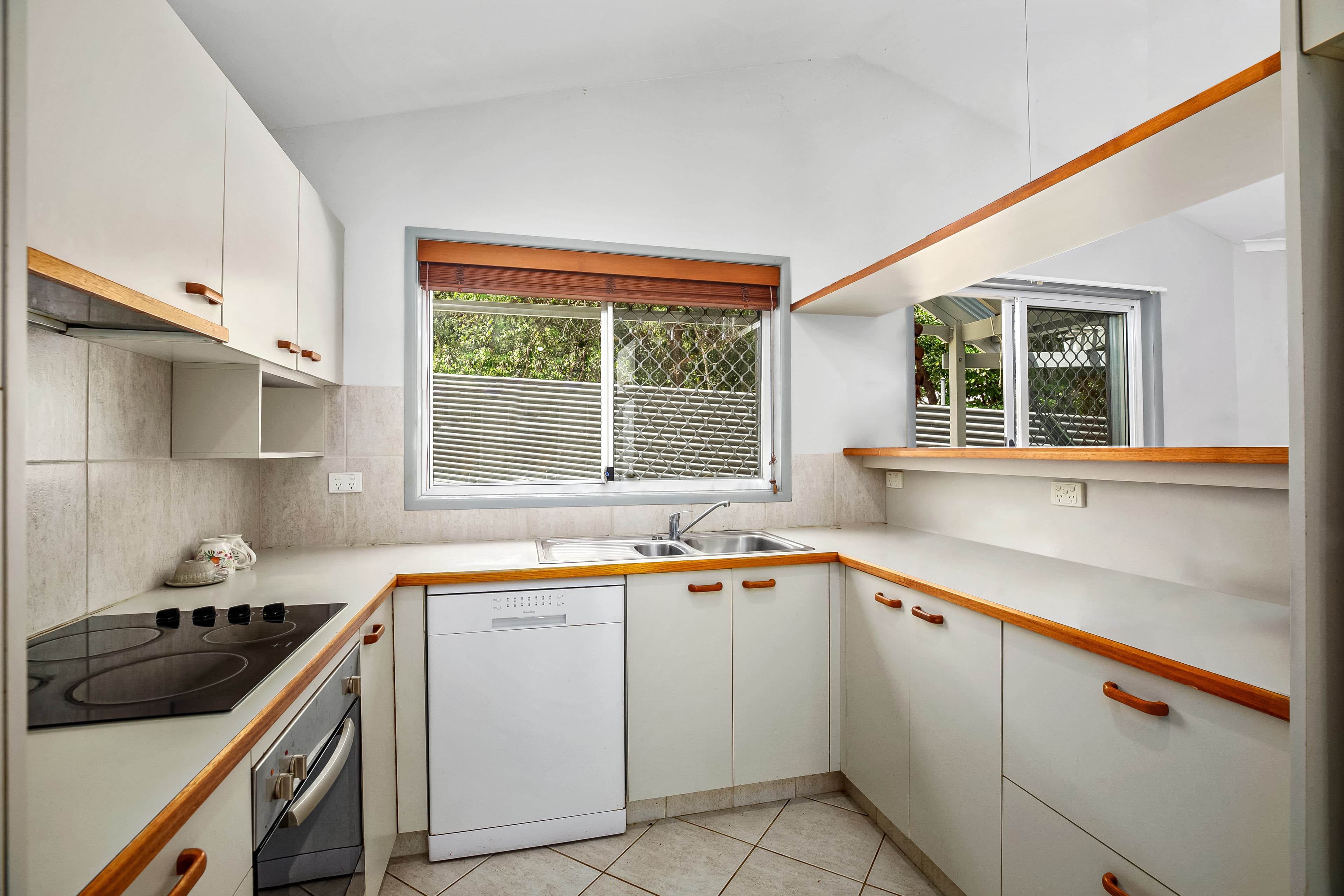 2 Naturi Street, Noosa Heads, Noosa Heads - Thumbnail 6