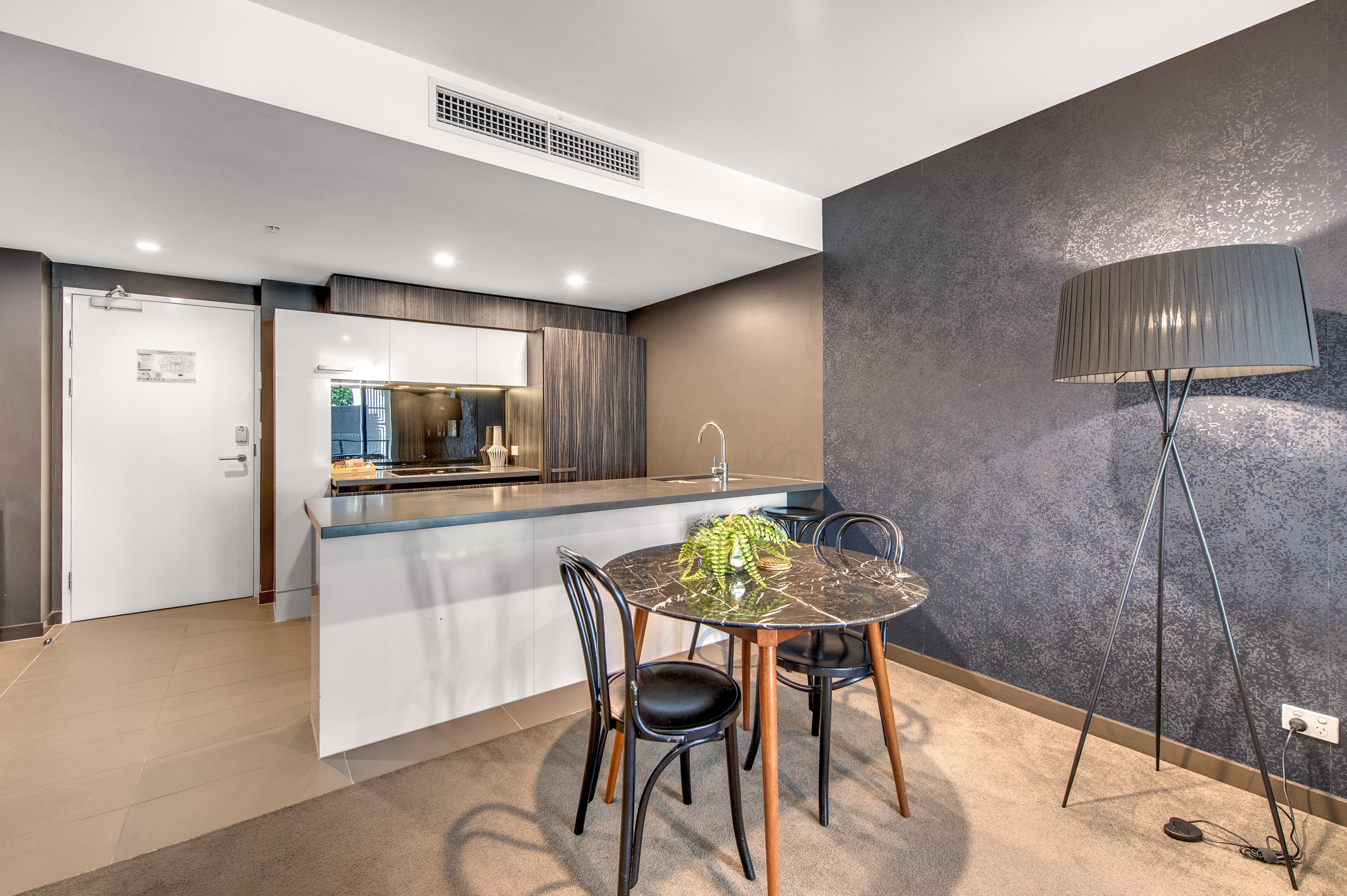102/959 Ann Street, Fortitude Valley, Fortitude Valley - Thumbnail 2