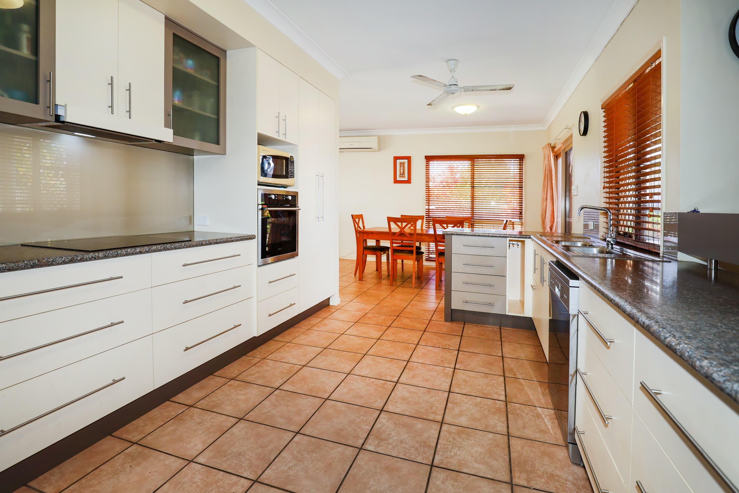 8 Cardwell Court, Kirwan, Kirwan - Thumbnail 4
