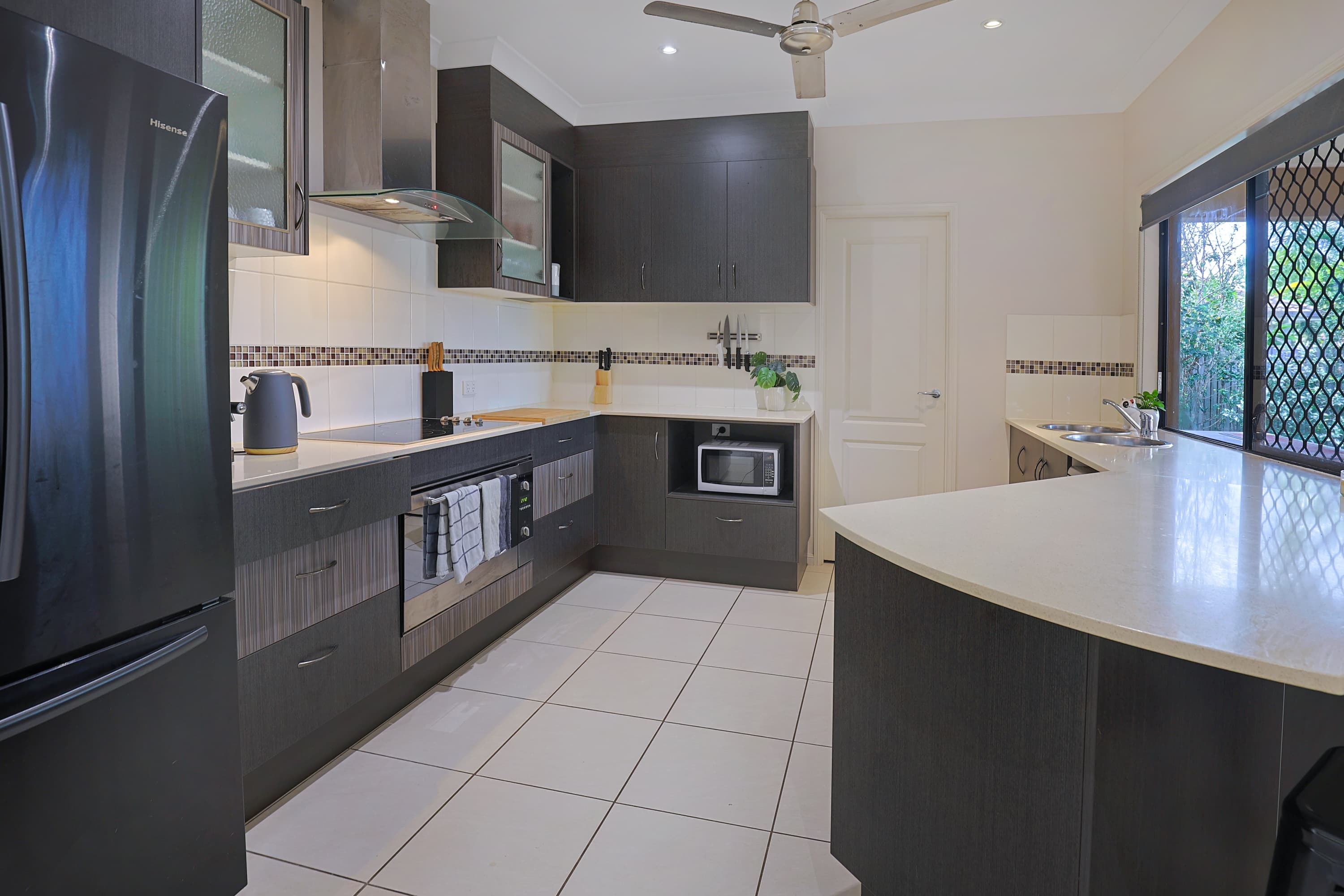 154 Daintree Drive, Bushland Beach, Bushland Beach - Thumbnail 3
