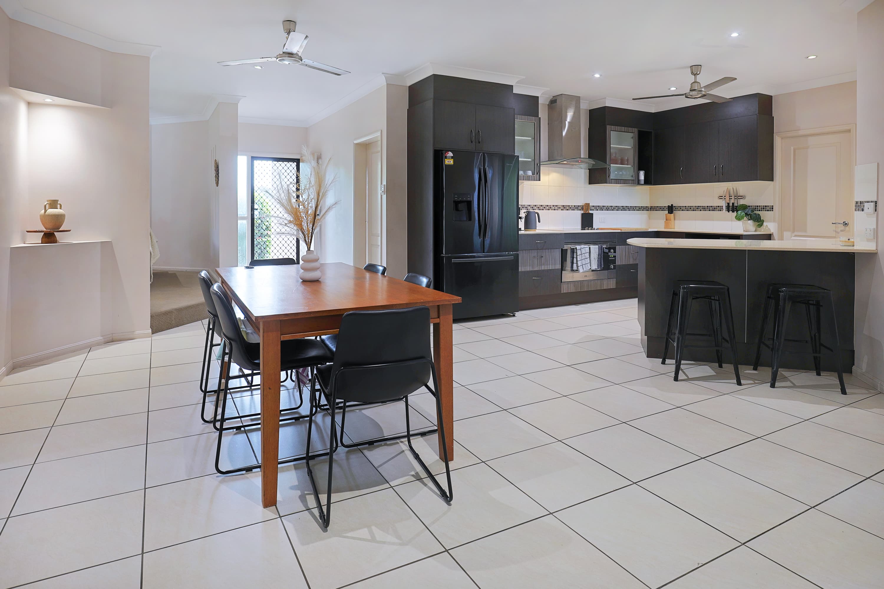 154 Daintree Drive, Bushland Beach, Bushland Beach - Thumbnail 2