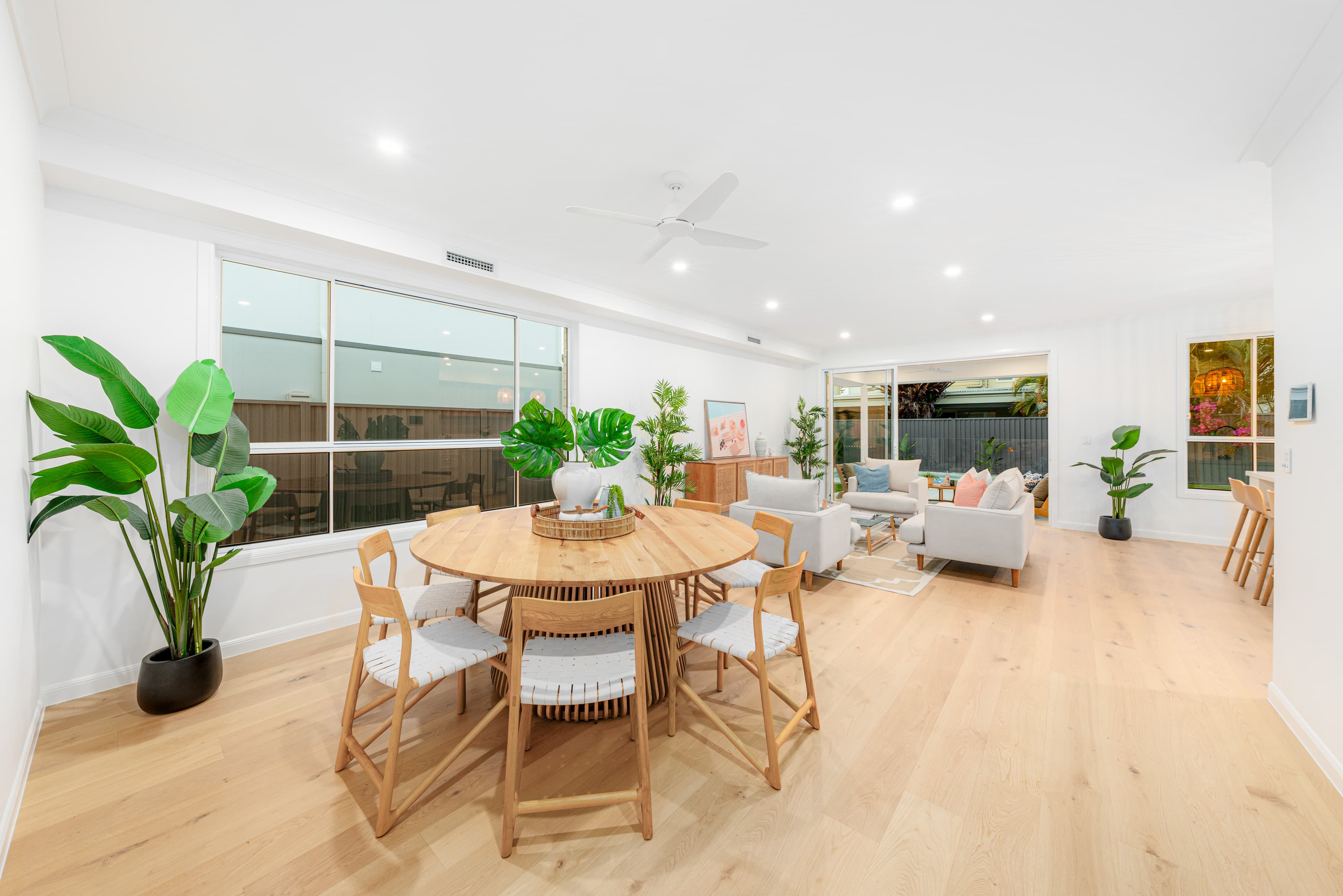 16 Ormiston Grove, Ormiston, Ormiston - Thumbnail 2