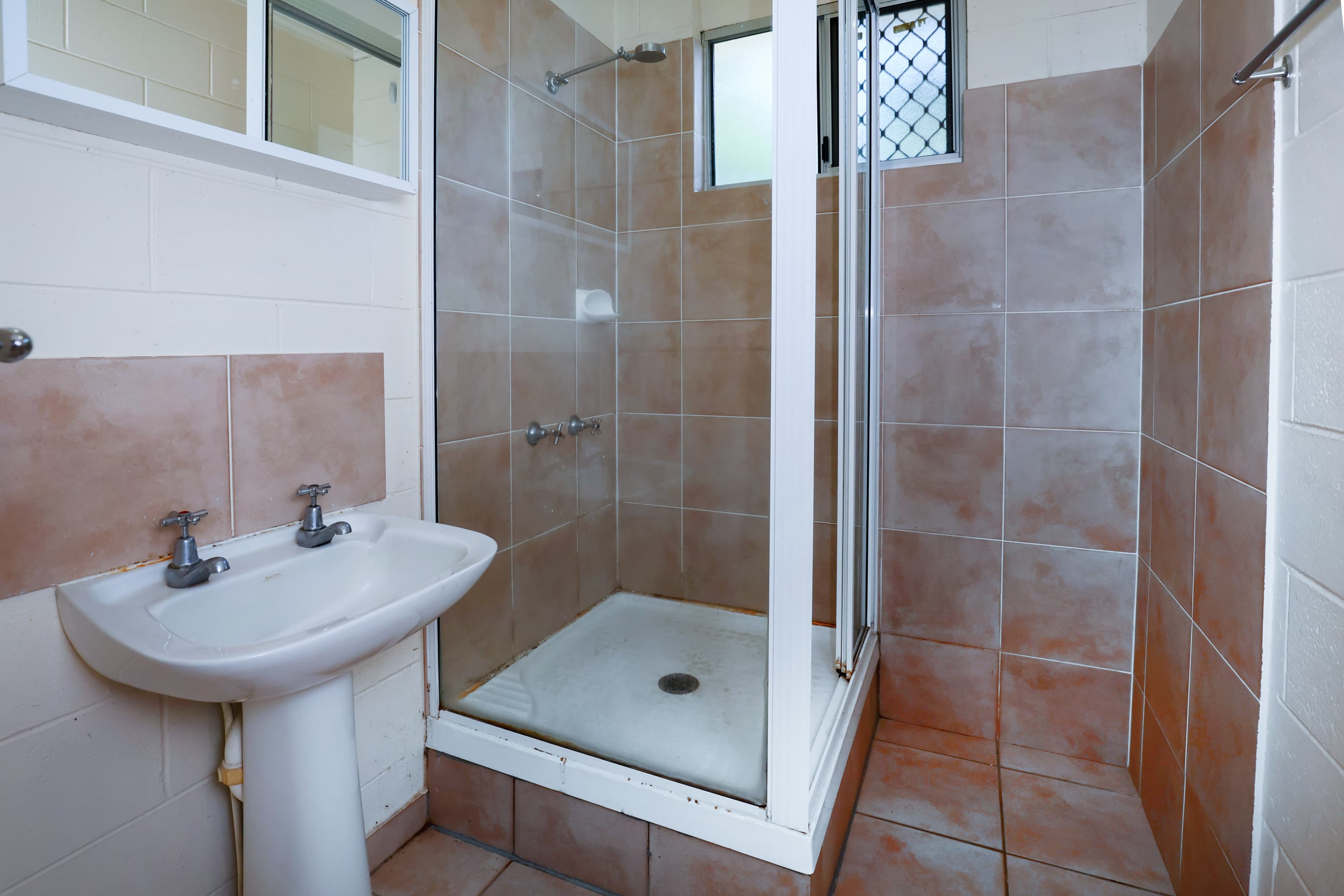 25 Burton Street, Mysterton, Mysterton - Thumbnail 5