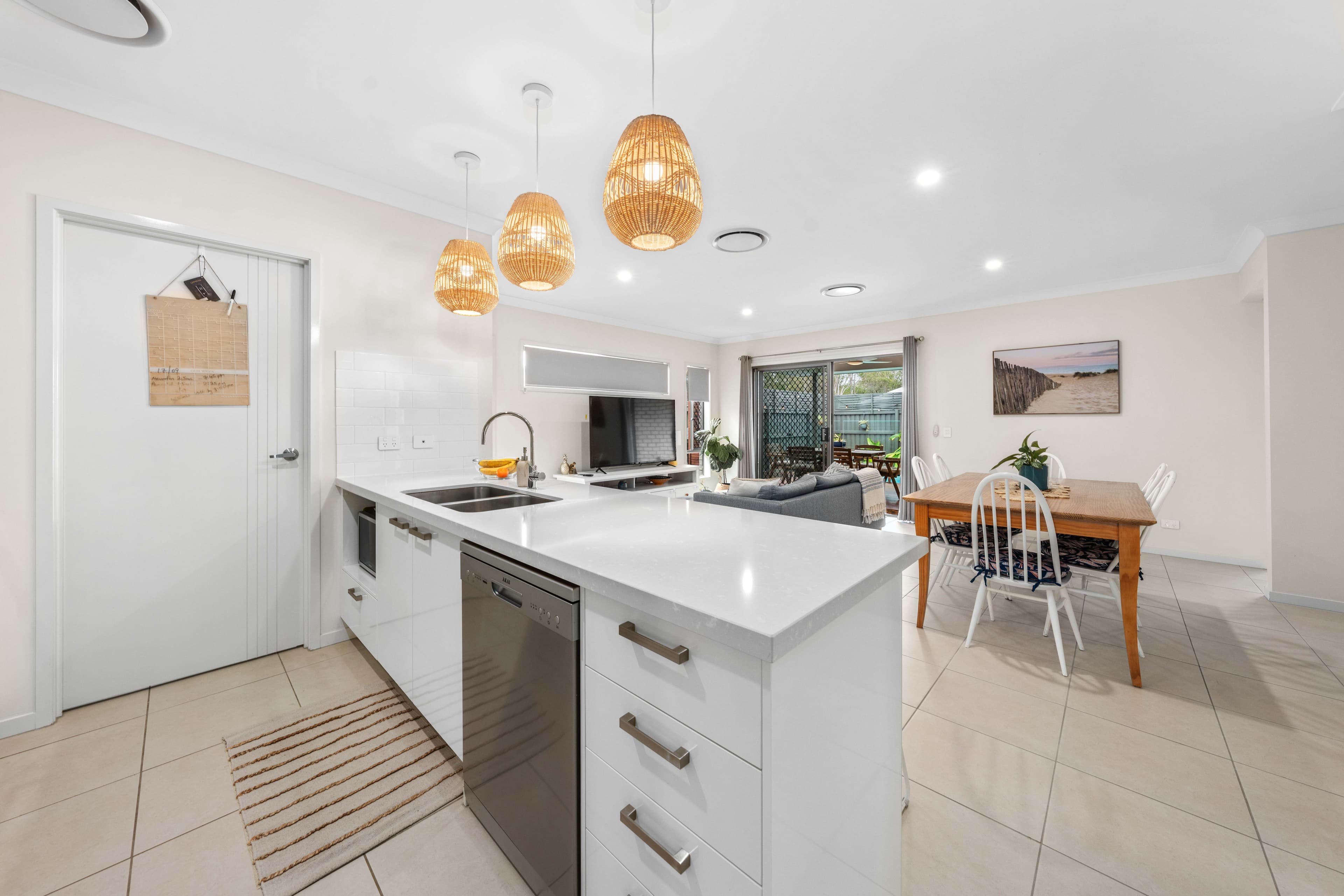 39 Bayswood Circuit, Redland Bay, Redland Bay - Thumbnail 6
