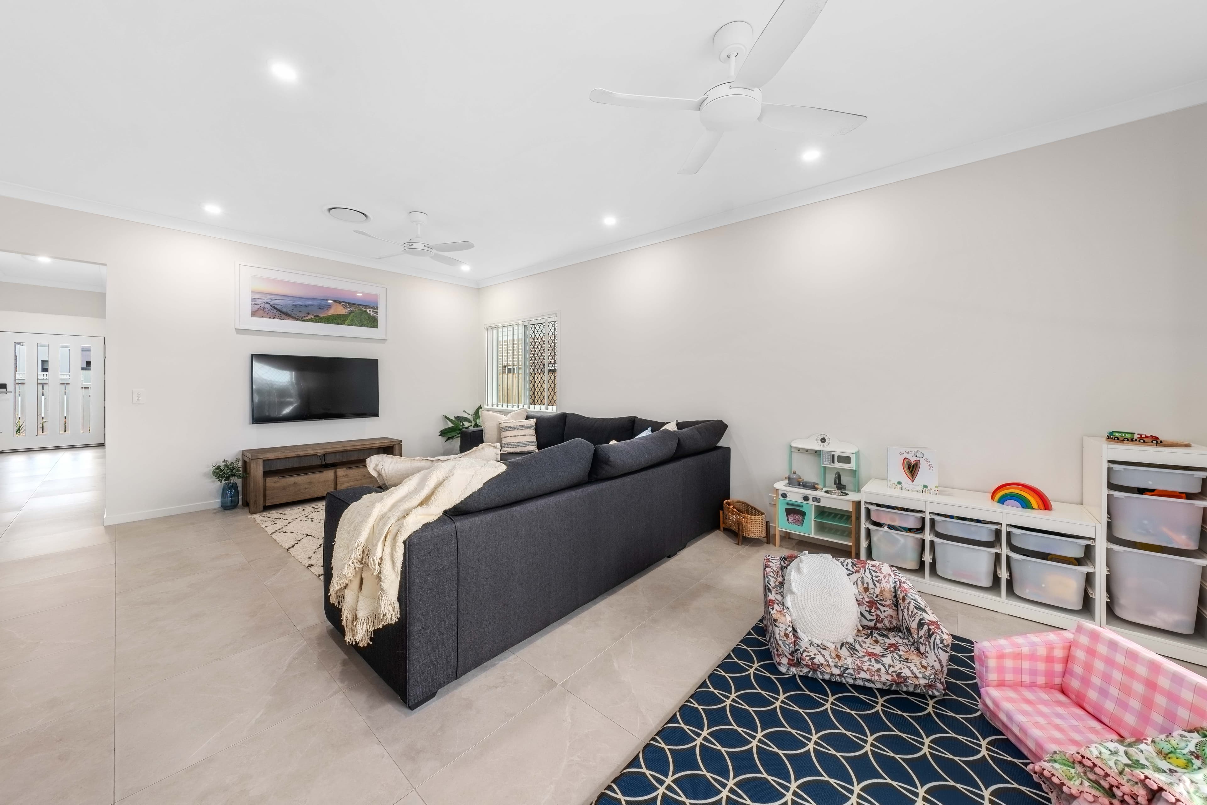 22 Shoreline Avenue, Redland Bay, Redland Bay - Thumbnail 3
