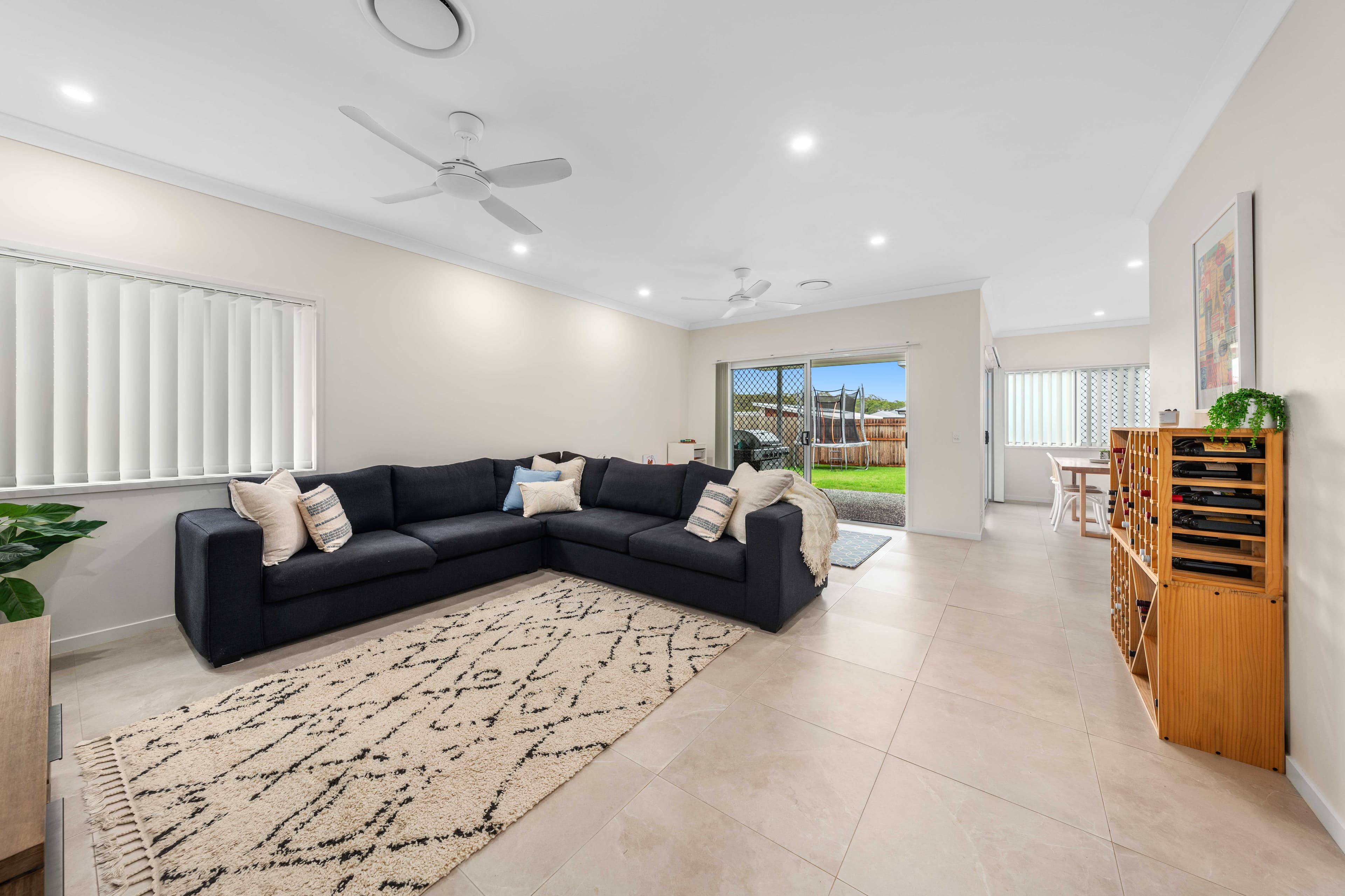 22 Shoreline Avenue, Redland Bay, Redland Bay - Thumbnail 4
