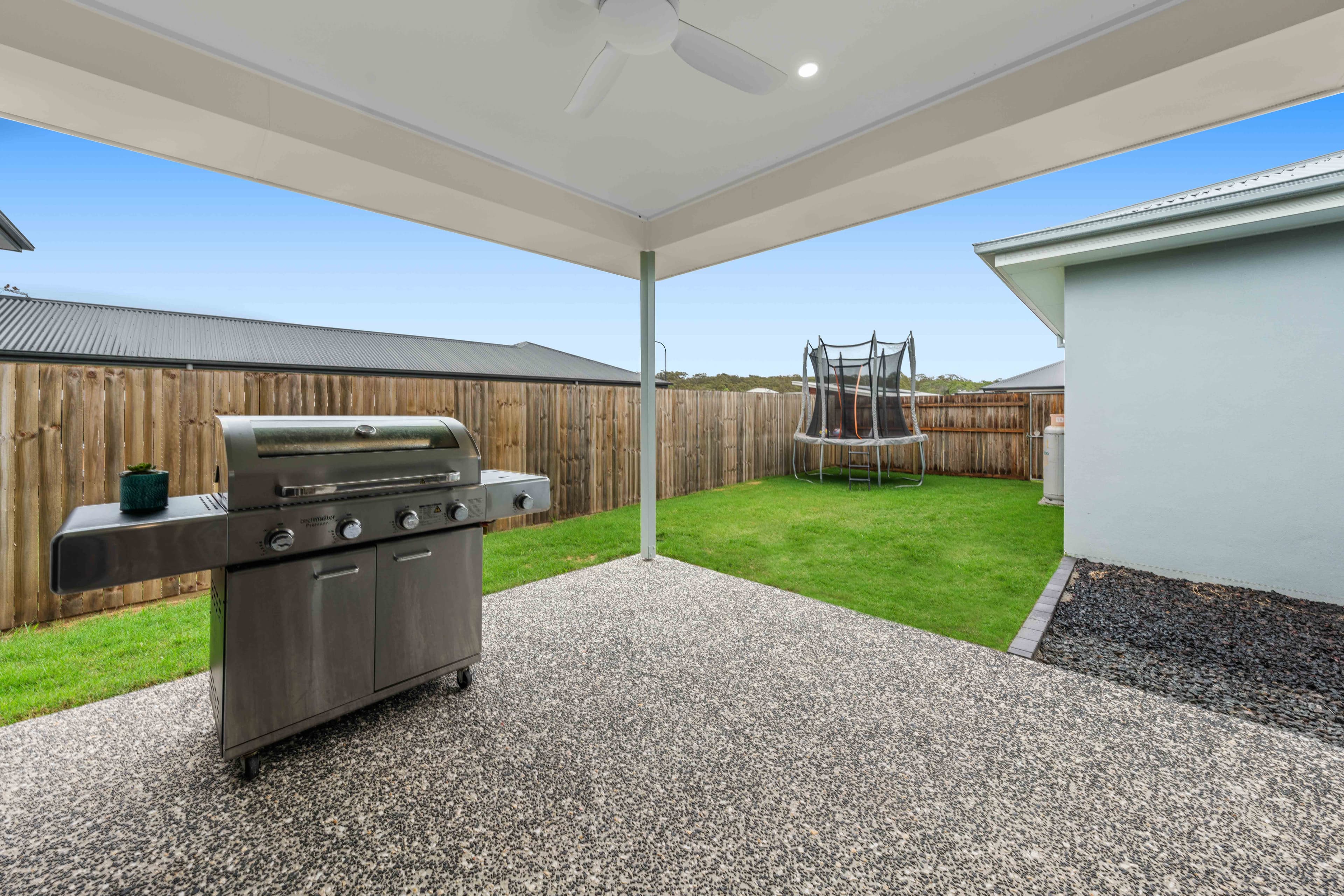 22 Shoreline Avenue, Redland Bay, Redland Bay - Thumbnail 7