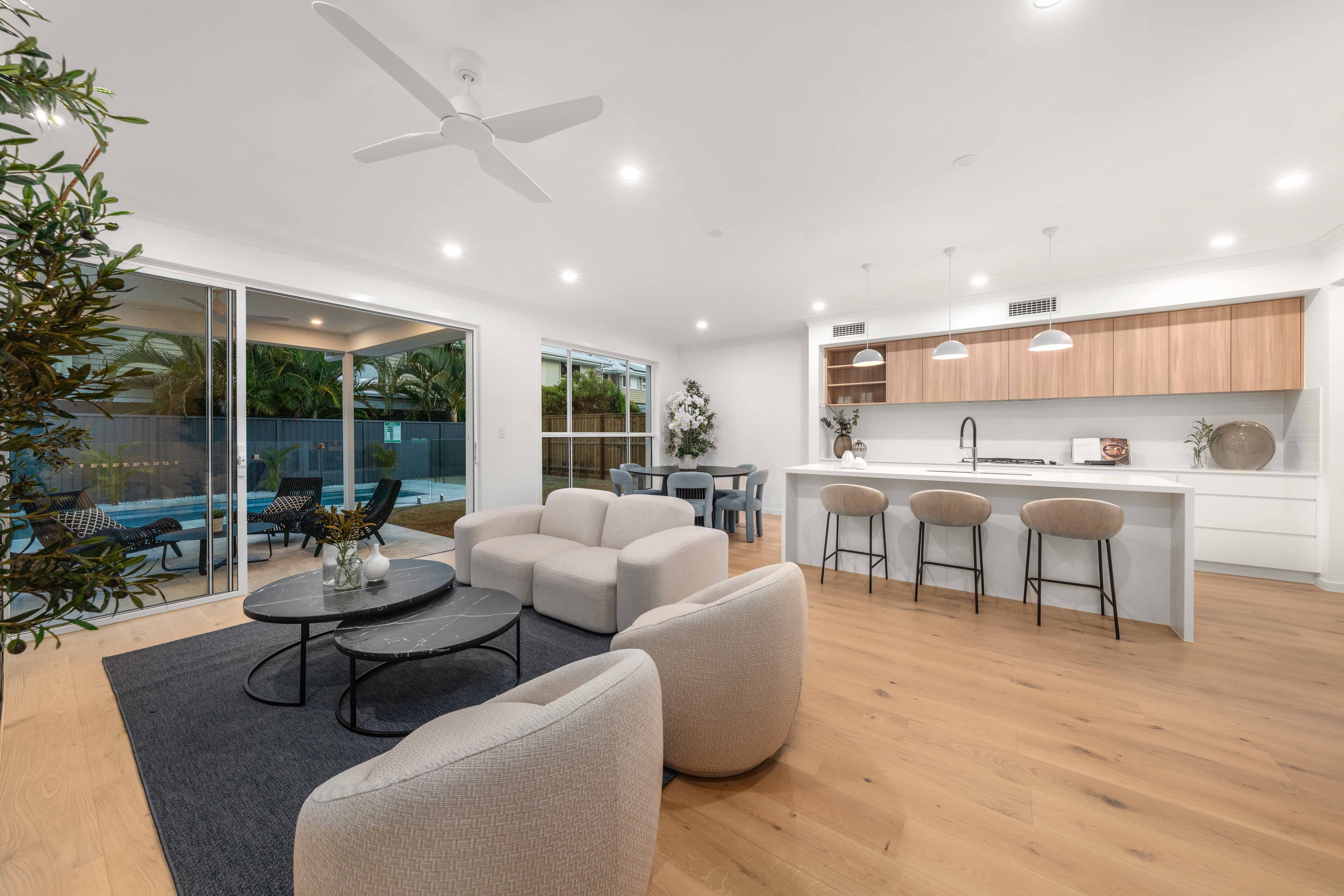 10 Ormiston Grove, Ormiston, Ormiston - Thumbnail 2